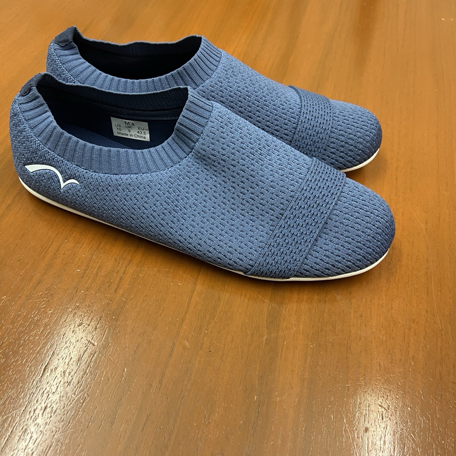 Men’s Clever Soles Blue Form Fitting Comfort Shoes Size 10 NWOT