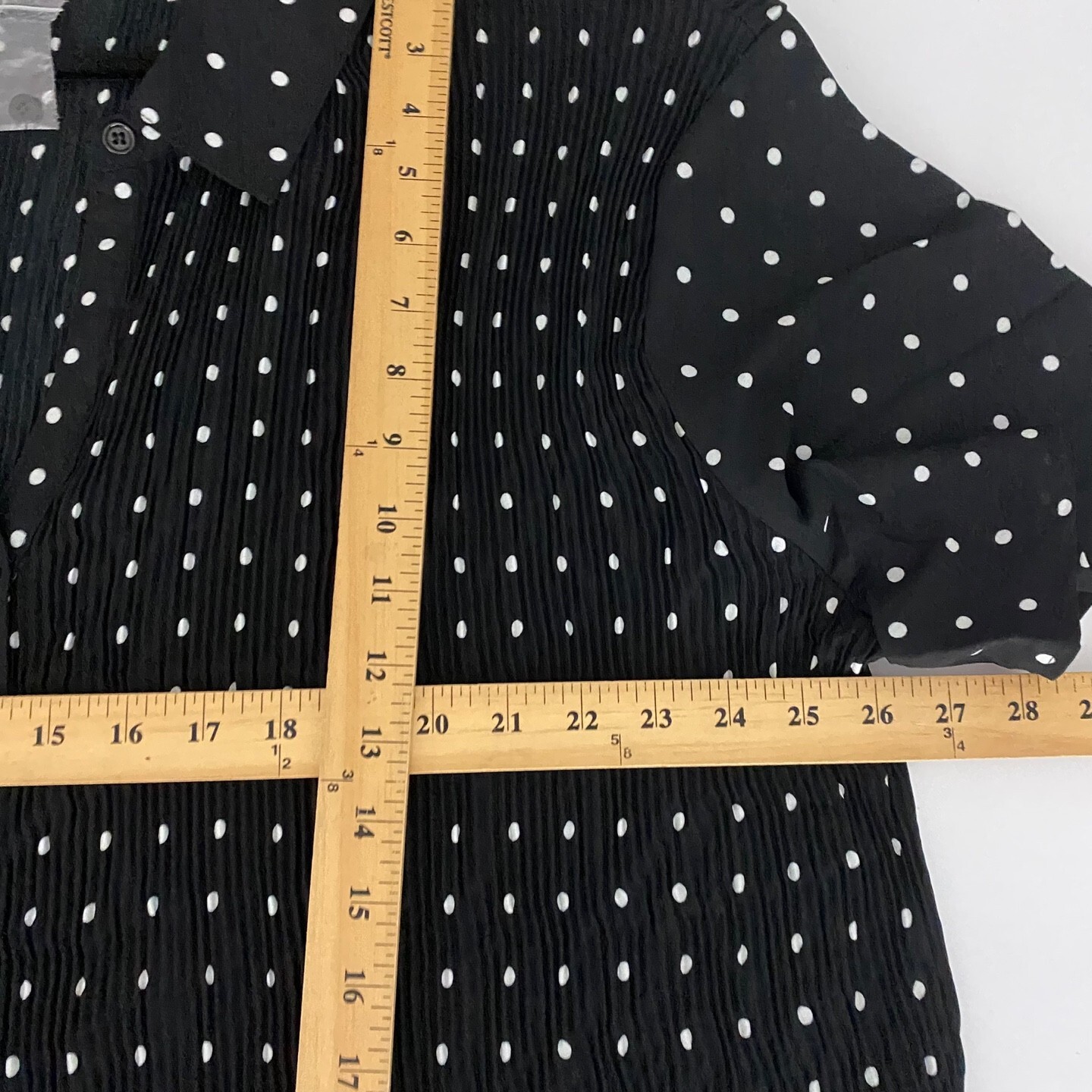 Woman Within Blouse In Crinkle Georgette Size 3X Black White Polka Dot Short Slv