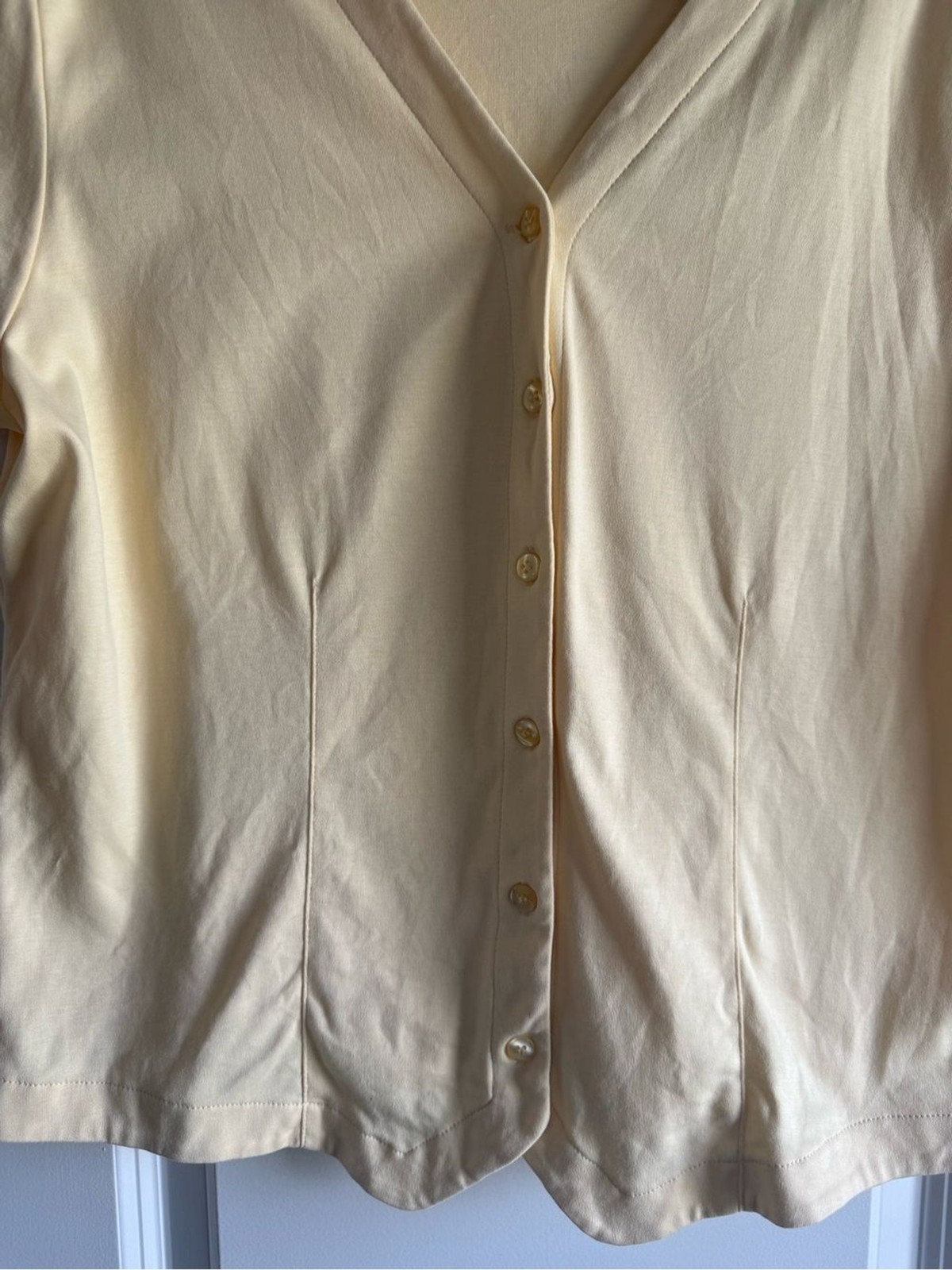 Women’s L.L. Bean Pale Yellow Button-Front V-Neck Top, 100% Cotton, Large, EUC