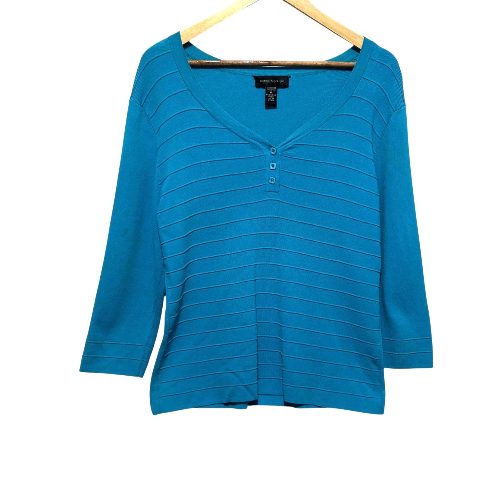 Cable & Gauge Womens XL Blue Ribbed Knit Top Button Accent Office Travel Classic