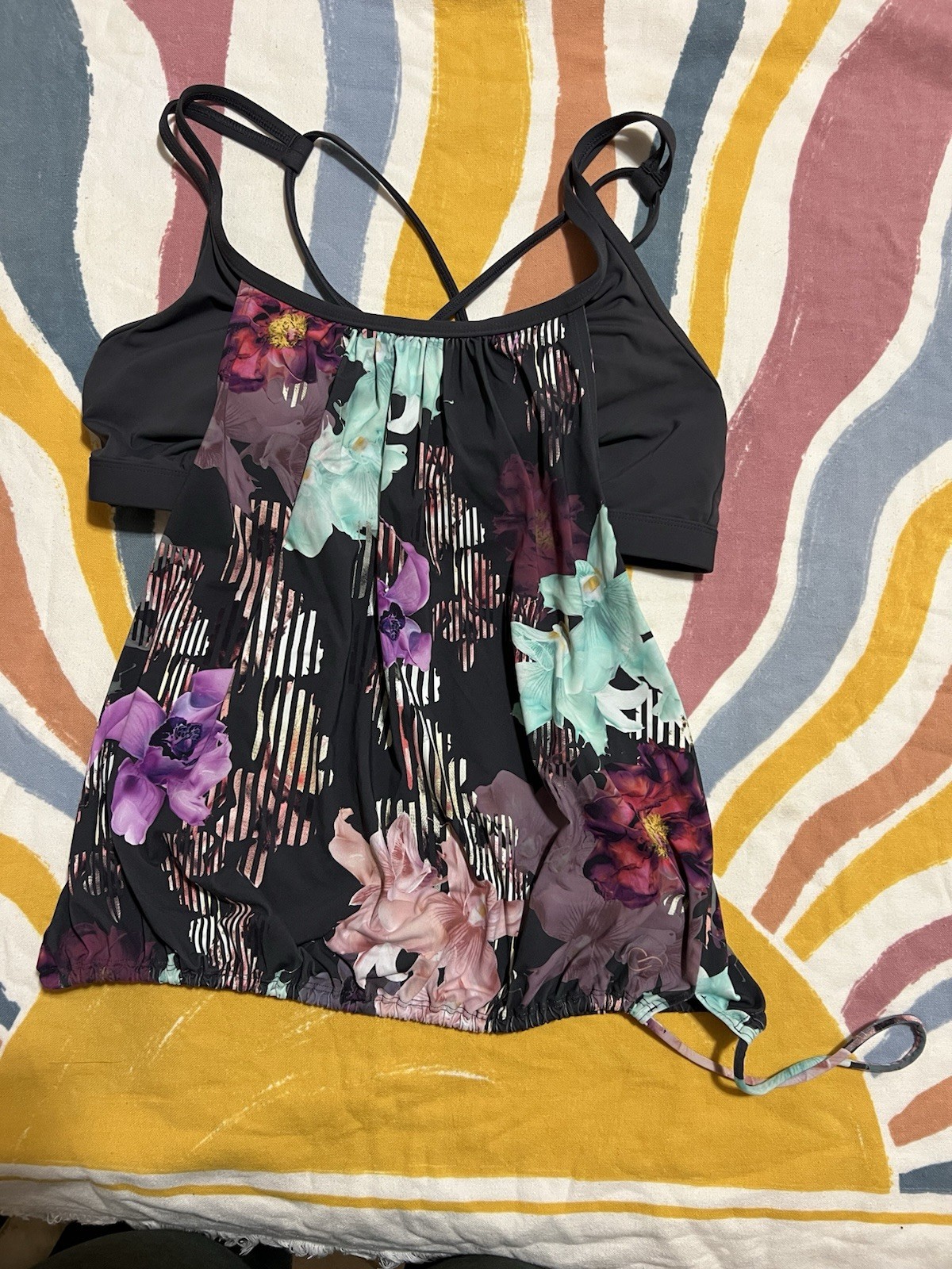 CALIA by Carrie Underwood Floral Print Crossback Sports Bra Pullover L