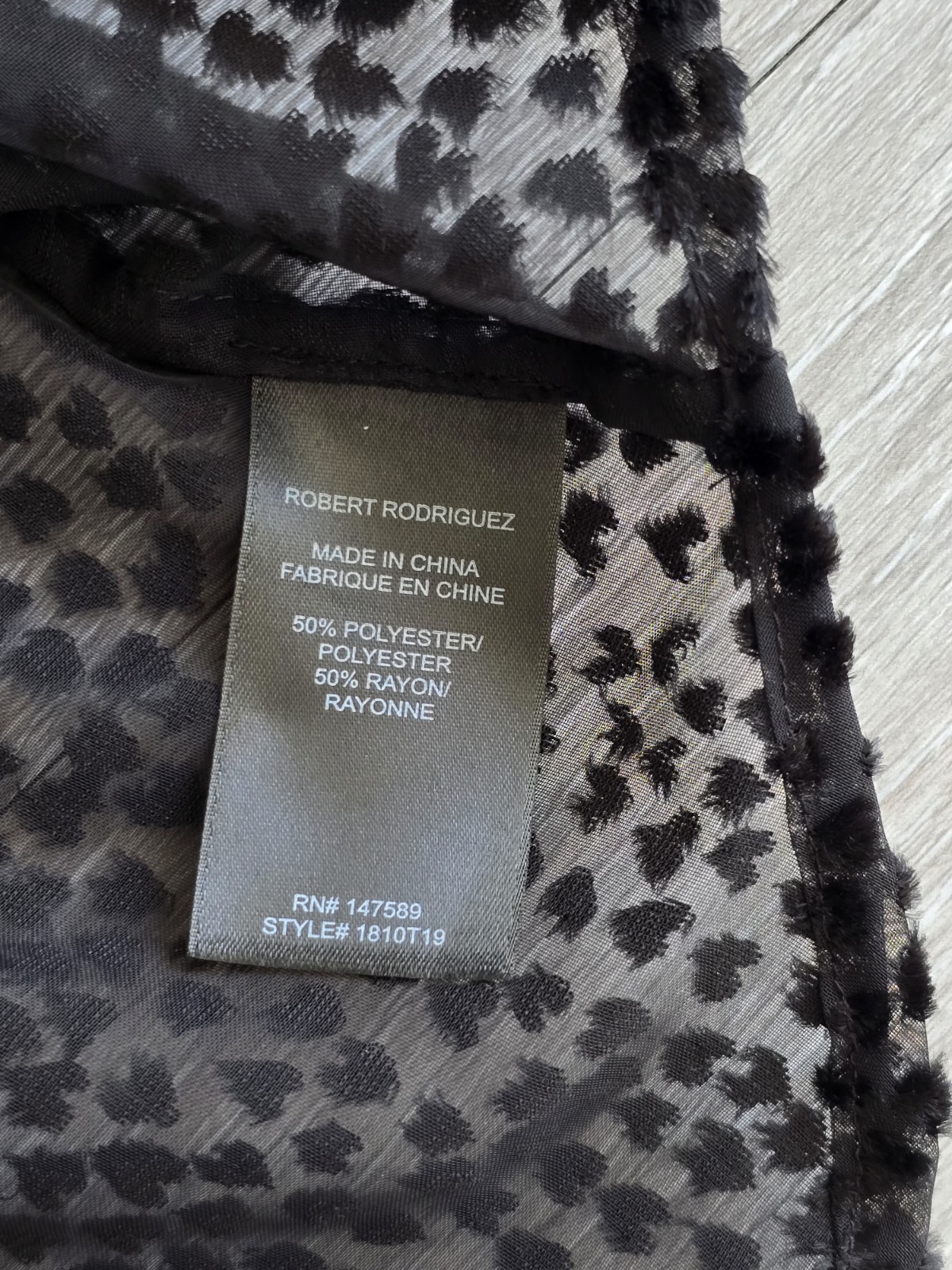 NWT Robert Rodriguez Women’s Black Sheer Flutter Sleeve Blouse. Sz 8