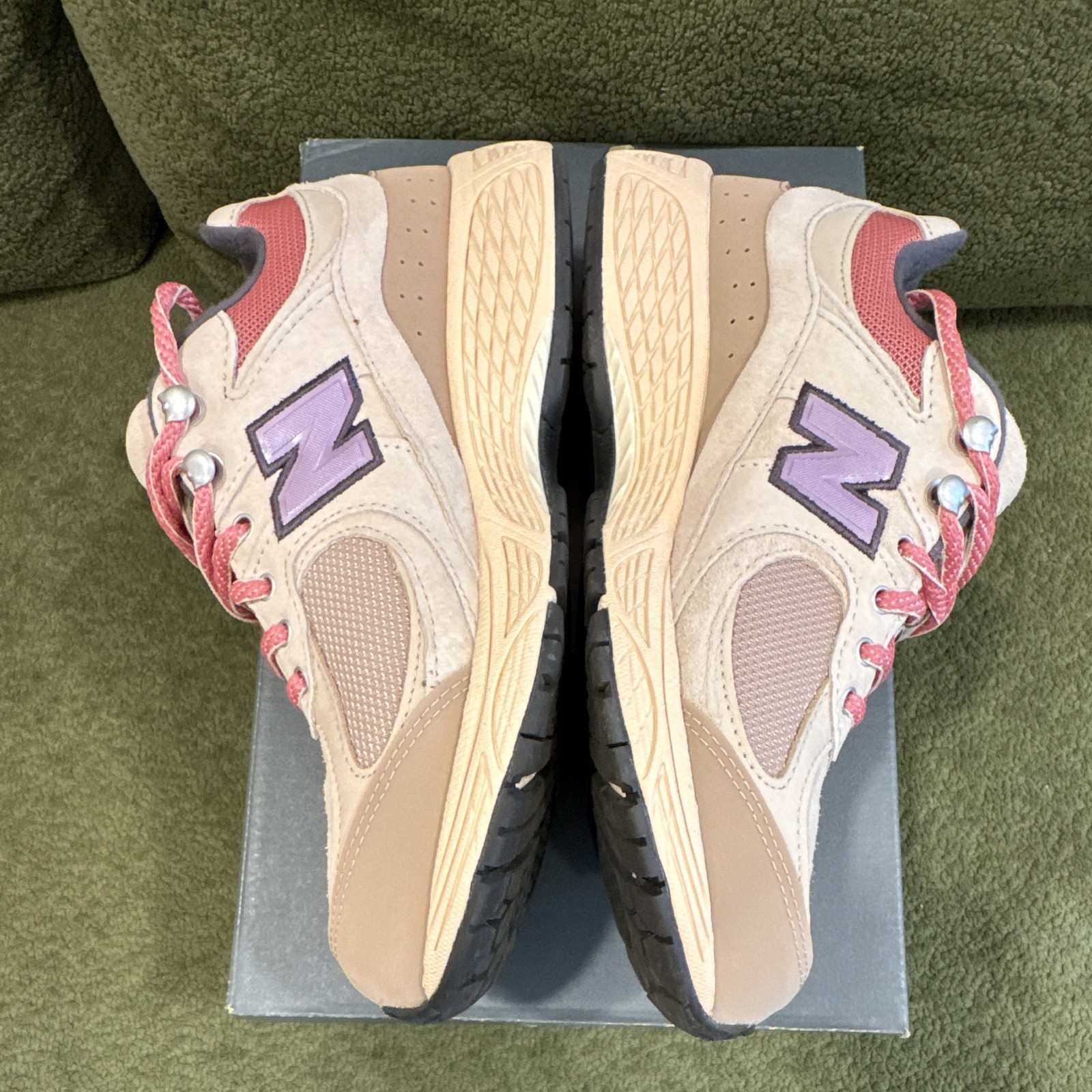 New Balance 2002R Hiking Pack Low Top Suede Sneakers Beige Pink Purple