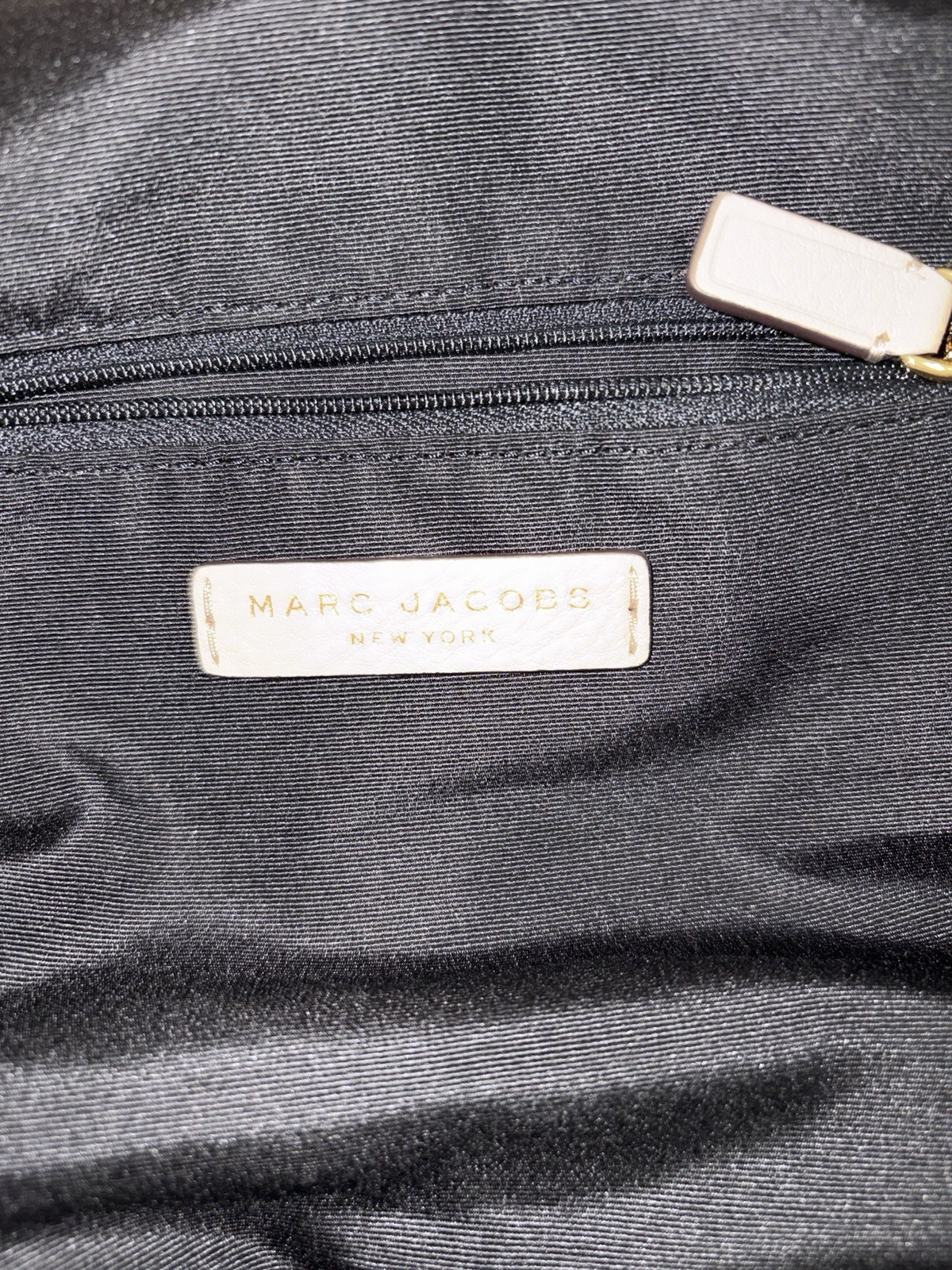 Marc Jacobs Empire City Hobo Pebbled Leather Bag Resort Collection