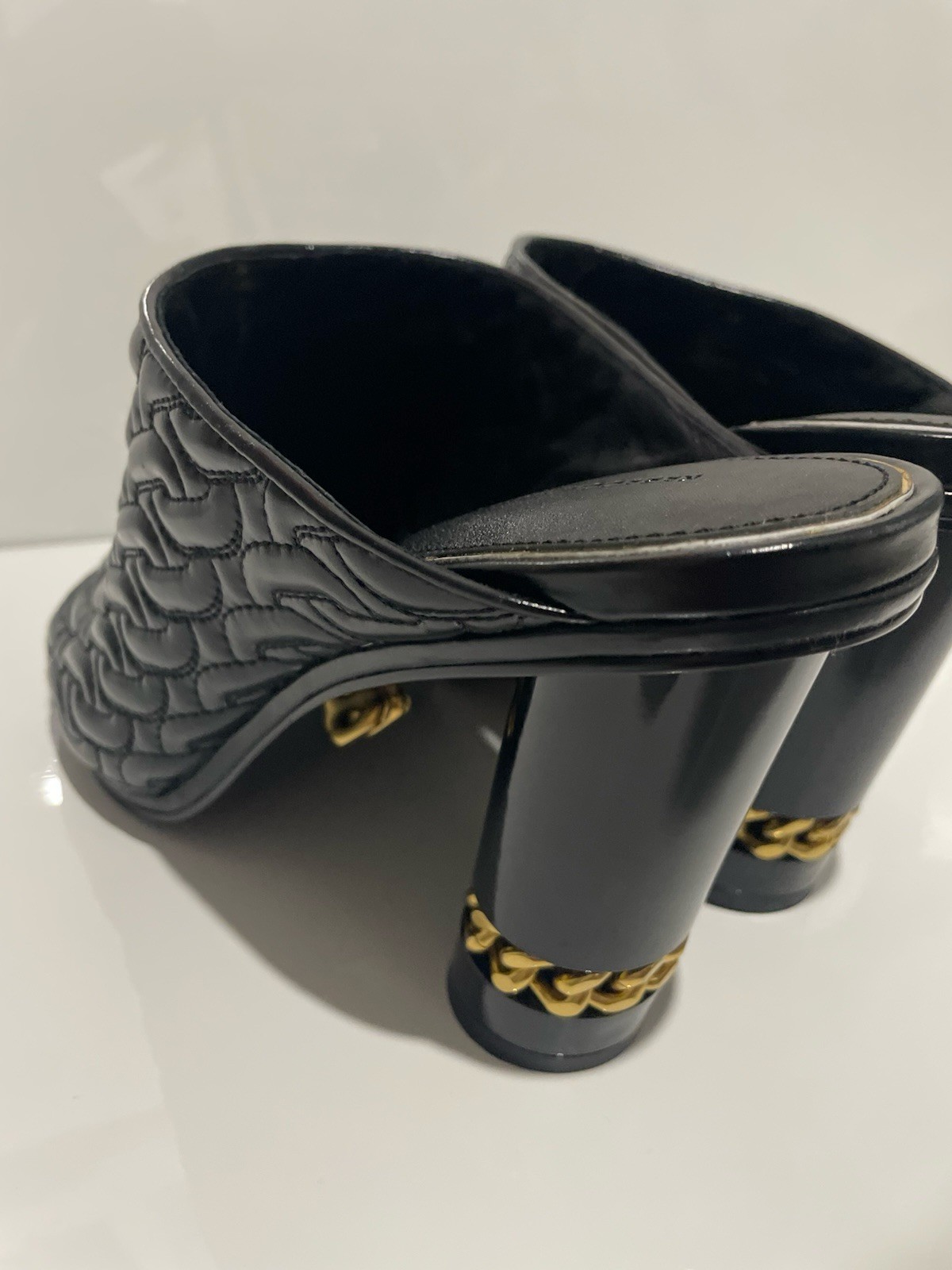 Rebecca Minkoff Black Quilted Leather Chain Open Toe Slip-On Mule Heels 10