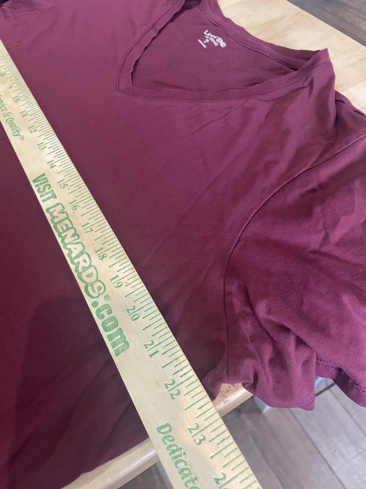 2 Lands End Supima Cotton Burgundy & Dark Gray V-neck Short Sleeve Tee Shirts XL