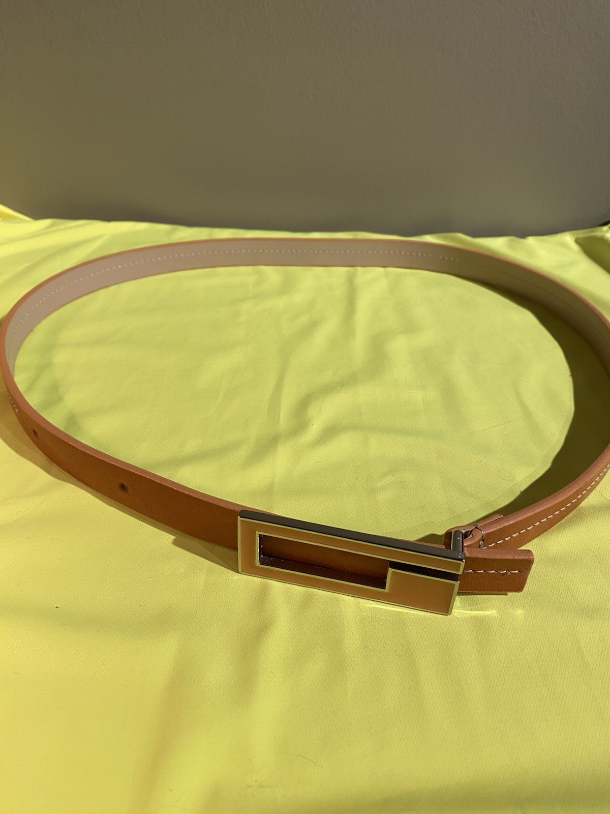 Women’s Skinny Belt Tan Orange 38” Length 3/4” Wide 3 Hole Virtually Unused