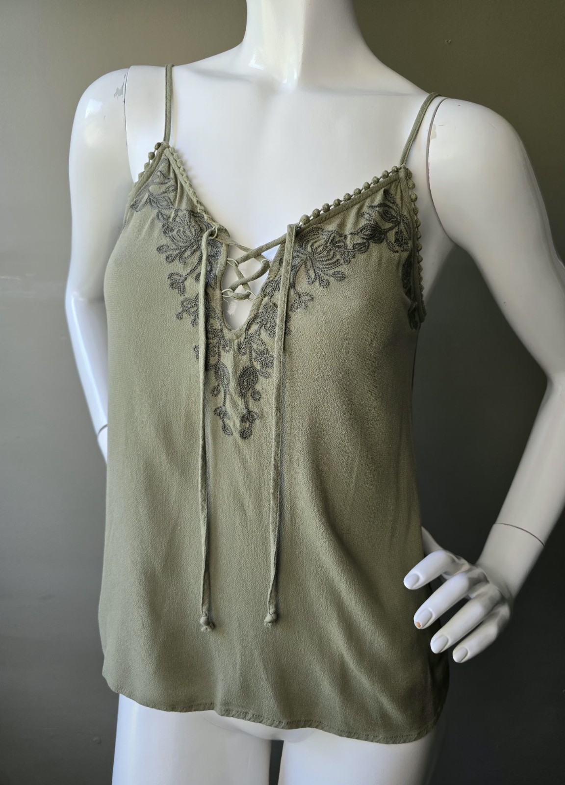 Daytrip Embroidered Lace-Up Tank Top Cami Green Rayon XS Adjustable Straps