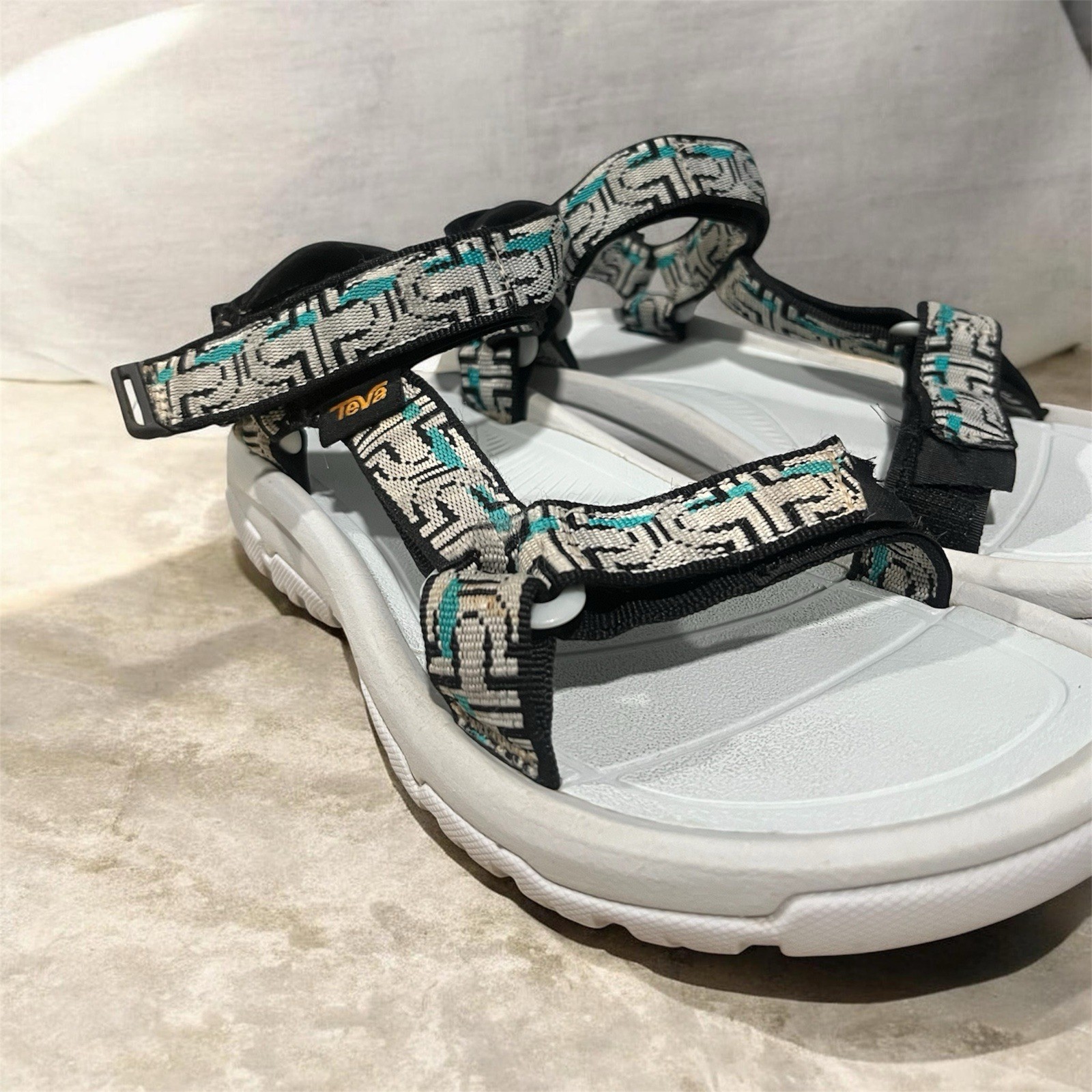 Teva Hurricane XLT2 Womens Size 6 Sandals Nouveau Glacier Grey Hiking 1019235