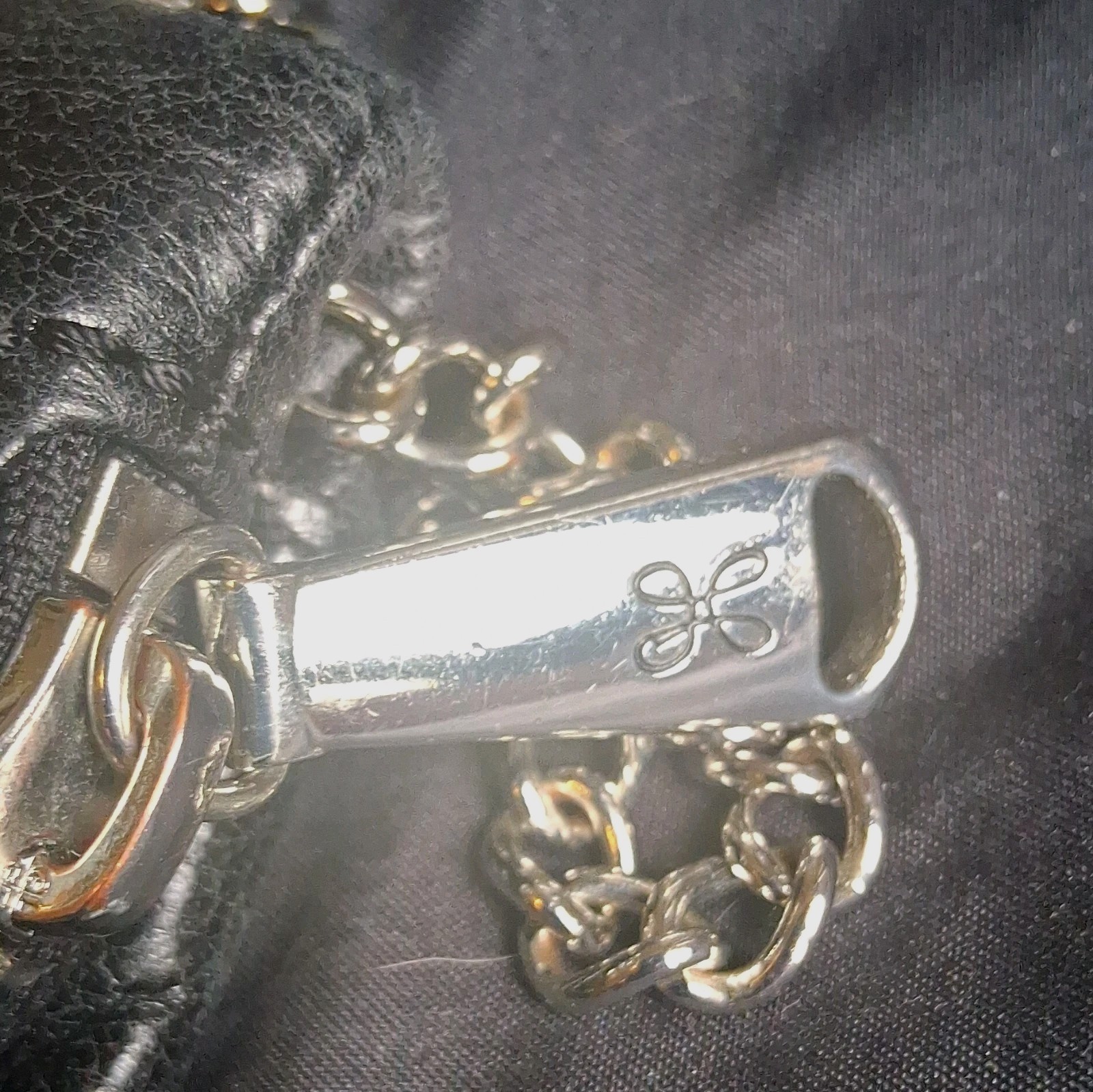 HOBO Small Crossbody Bag Black Zip Silver Chain Strap Floral Lined Inner Pockets