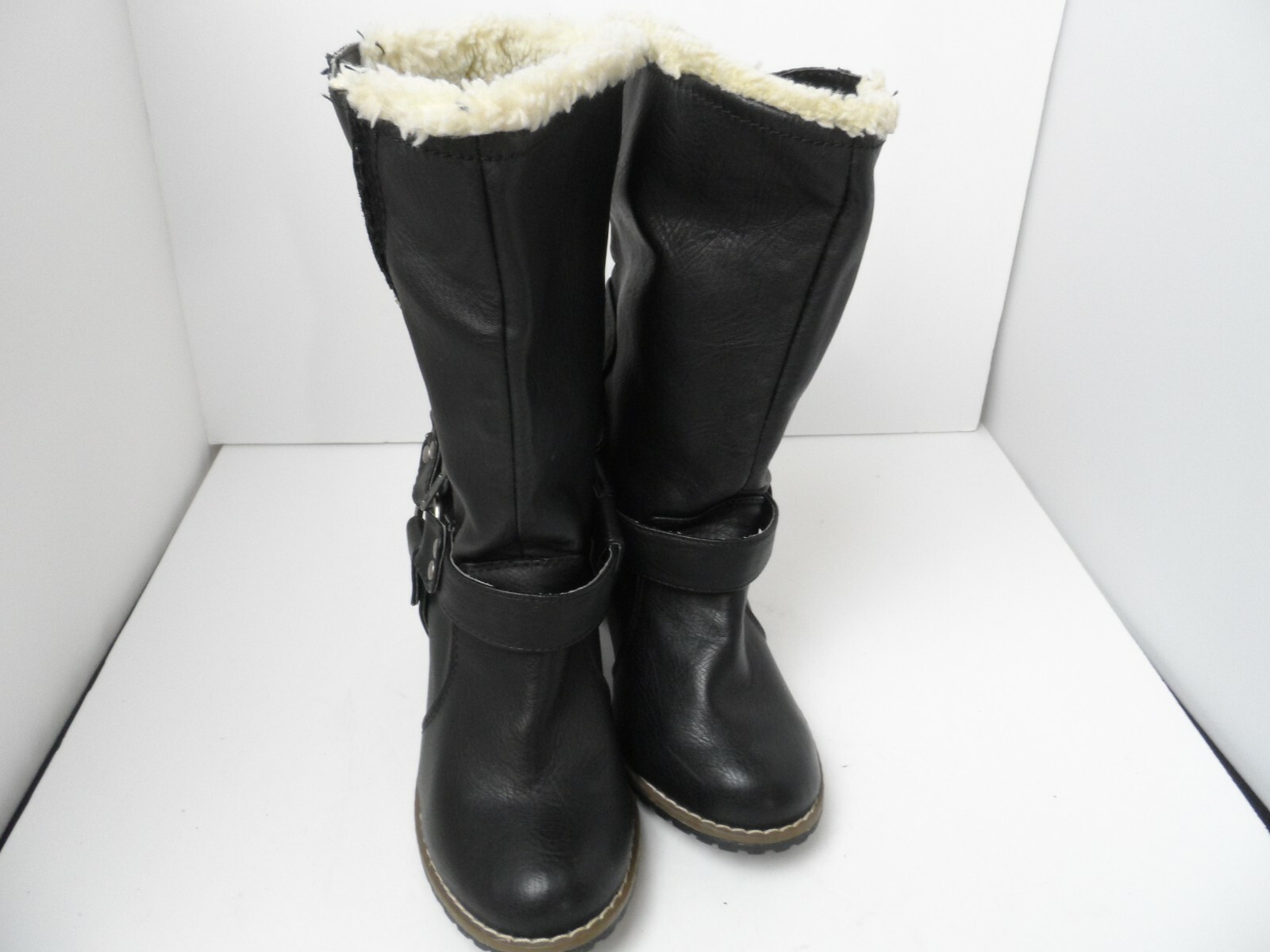 Candies Faux Fur &Faux Leather Women Pull On Black Ankle Boots – Size 6.5 – VGC
