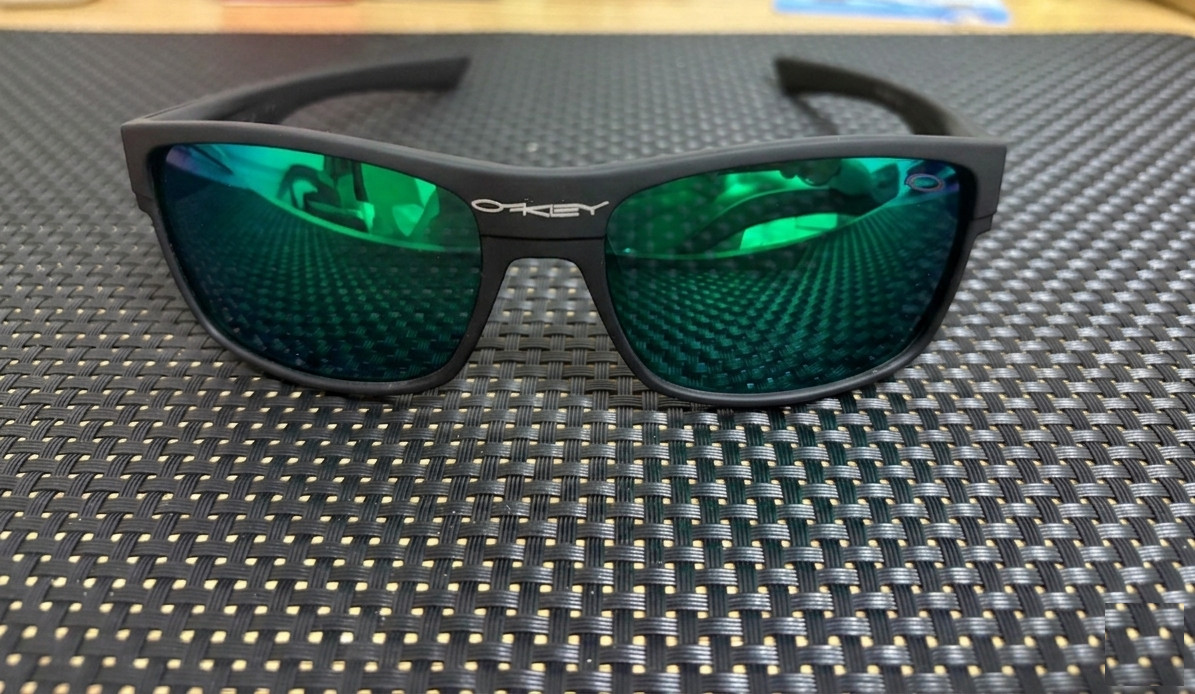 Oakley Two Face Black/Green Polarized Sunglasses