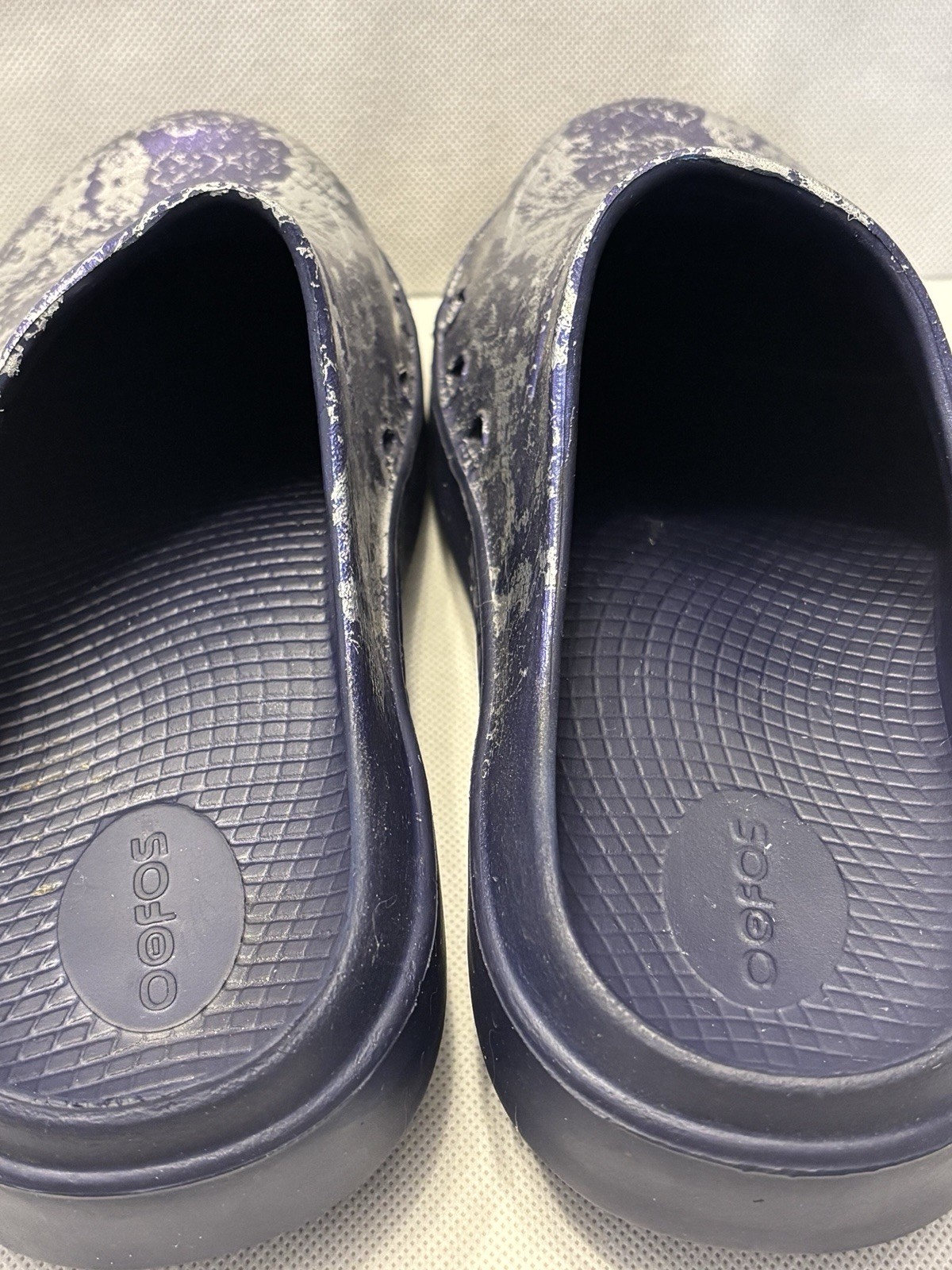 Oofos Oocloog Shoes Womens 9 Blue Silver Snakeskin Recovery Comfort Clogs