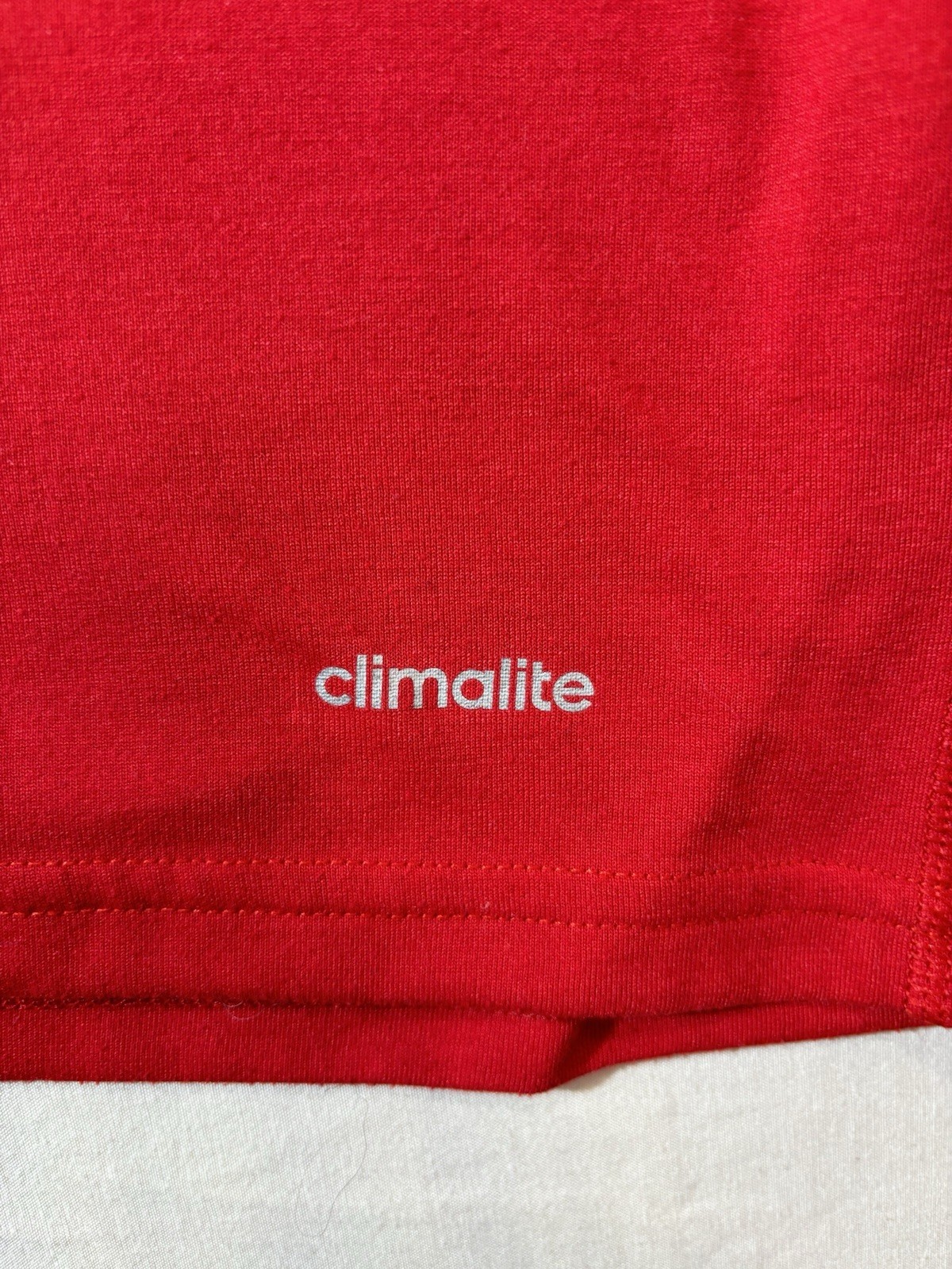 adidas Ultimate Tee Climalite Men’s M Red Short Sleeve Crew Neck Breathable Logo