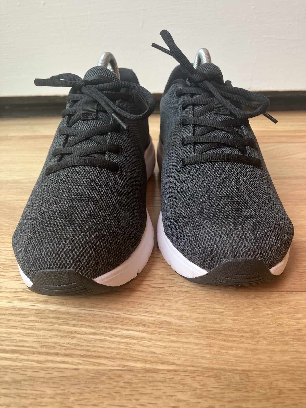 Kuru Flex Via Women’s 8 Wide Sneaker Jet Black White Mesh Lace Up Shoe Running