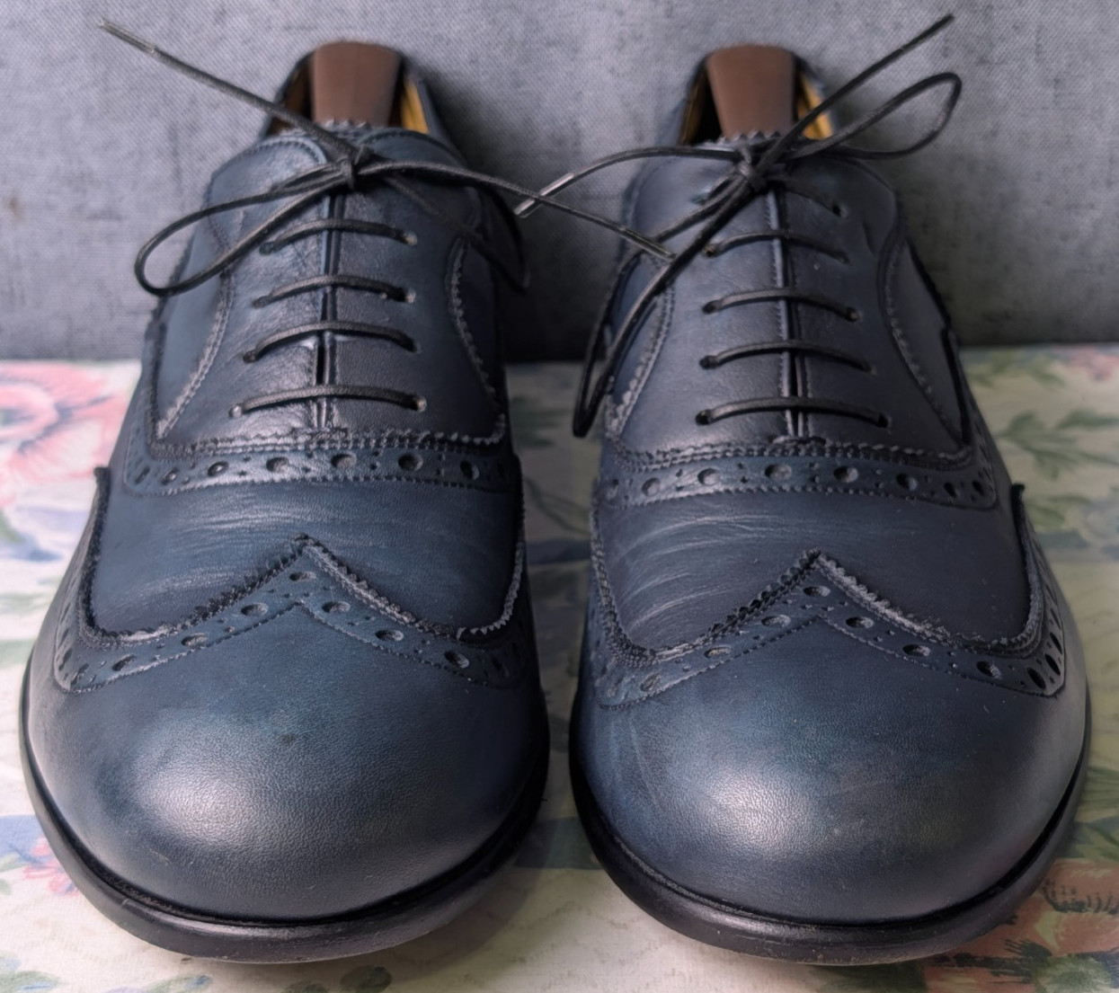 Salvatore Ferragamo Wingtip Brogue Navy Leather Dress Shoes Men’s 9.5D ITALY