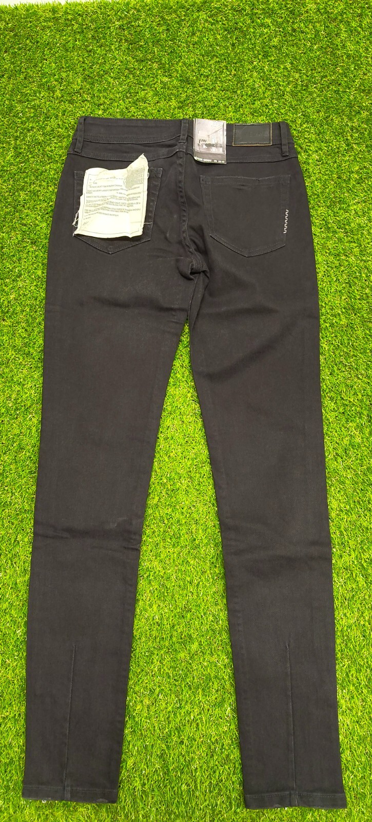 NEUW – Razor Skinny – Black Stone – 25W 32L (7R) New With Tags RRP $129.95