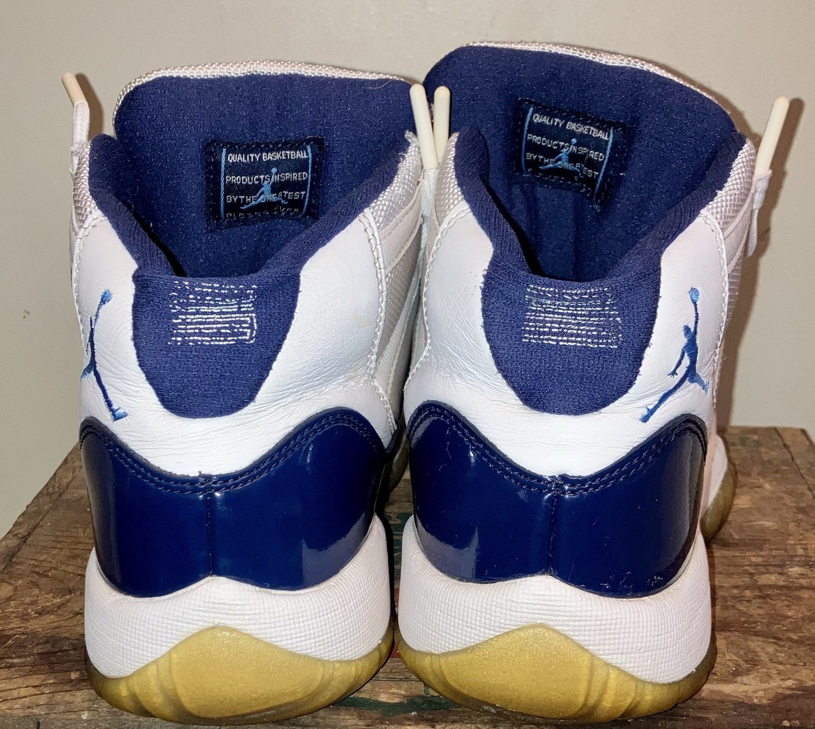 Jordan Air Jordan 11 Retro BG Boys White/Blue Sneakers US 5Y 378038-123