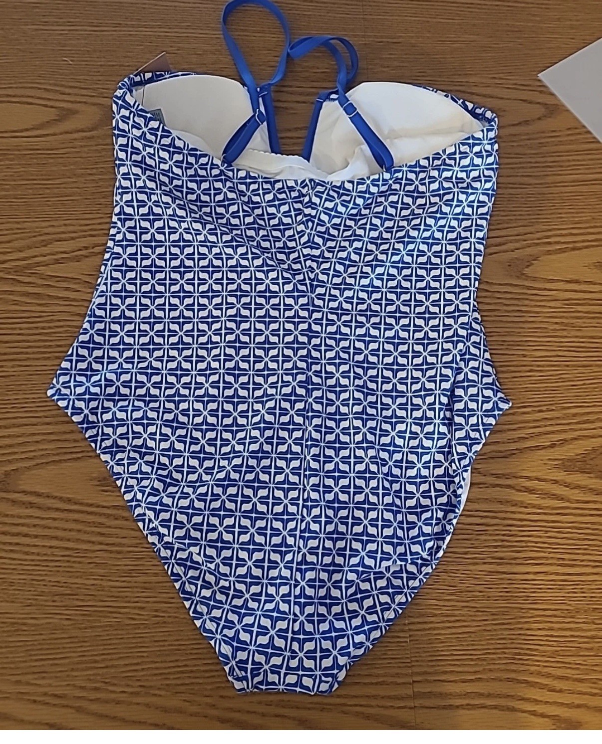 Women’s Size XL (16) Geo Print Halter V-Neck Leg Full Coverage One Piece NEW