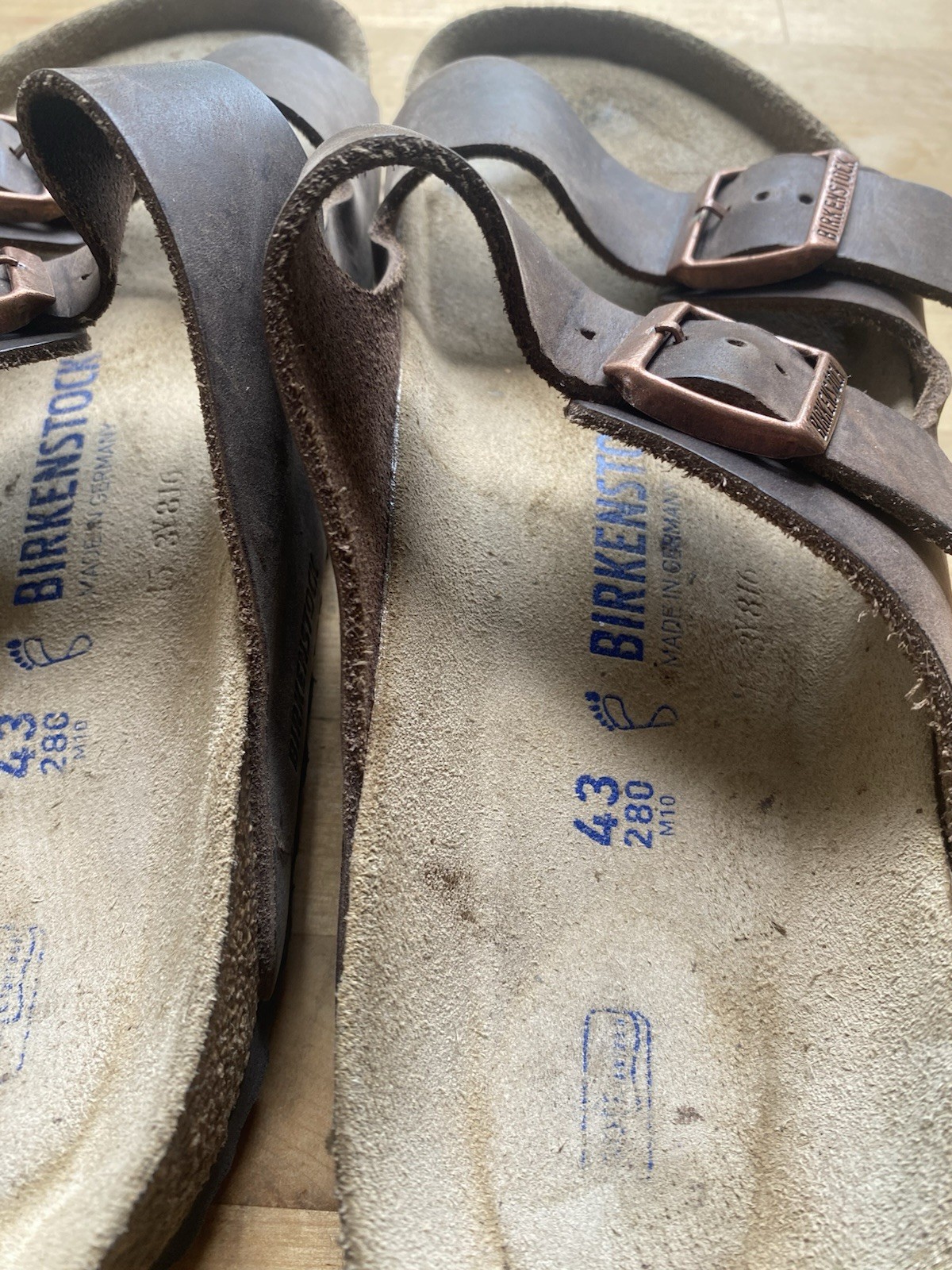 Birkenstock Arizona Brown Leather 2-Strap Buckle Slide Sandals EU 43