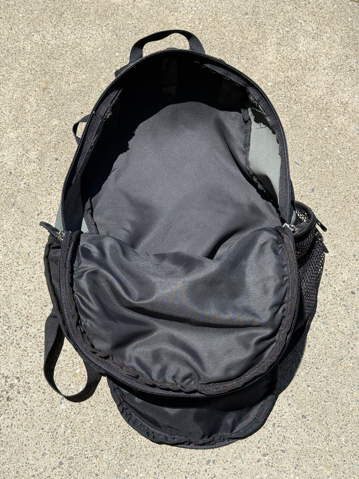 Victorinox Black/Gray Solid Backpack Daypack Zip Closure w/ Outer Pockets