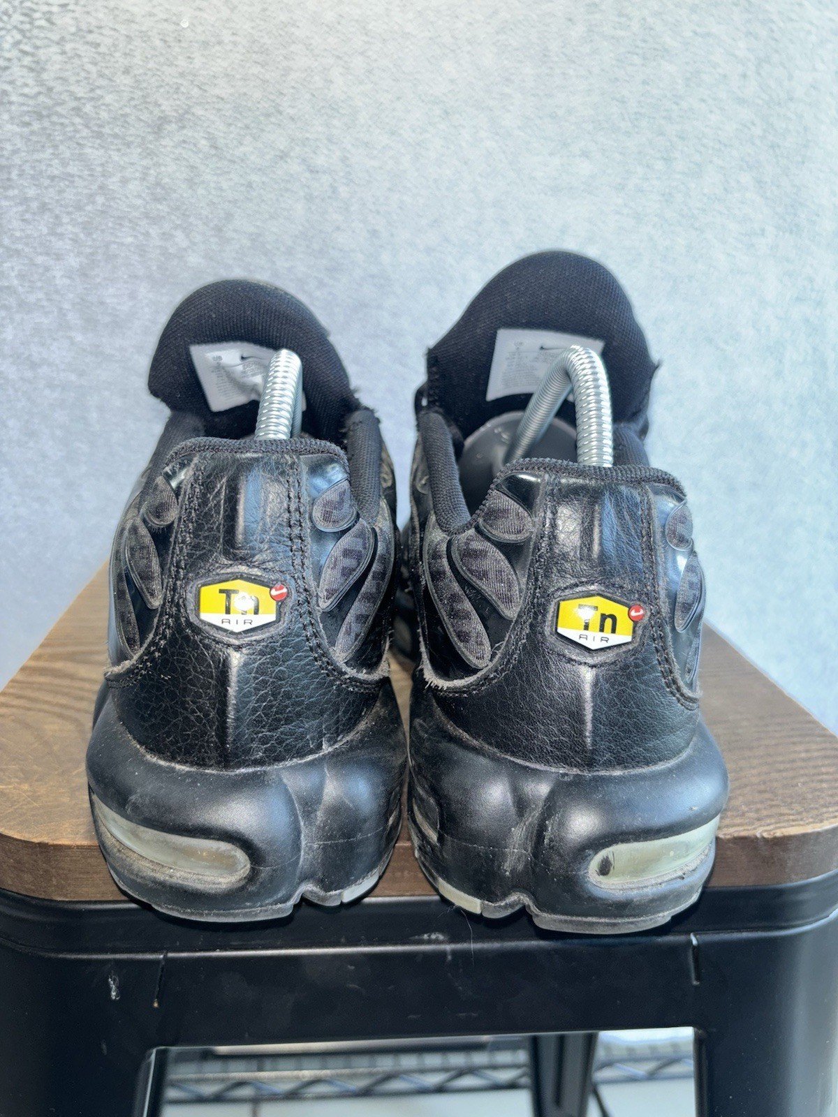 Nike Men’s Air Max Plus TN Running Shoes Sneakers, Black Gold, Sz 9