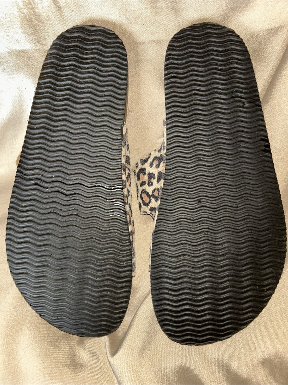 Mountain Sole Women’s Leopard Print Leather Buckle Comfort Slide Sandal Size 7.5