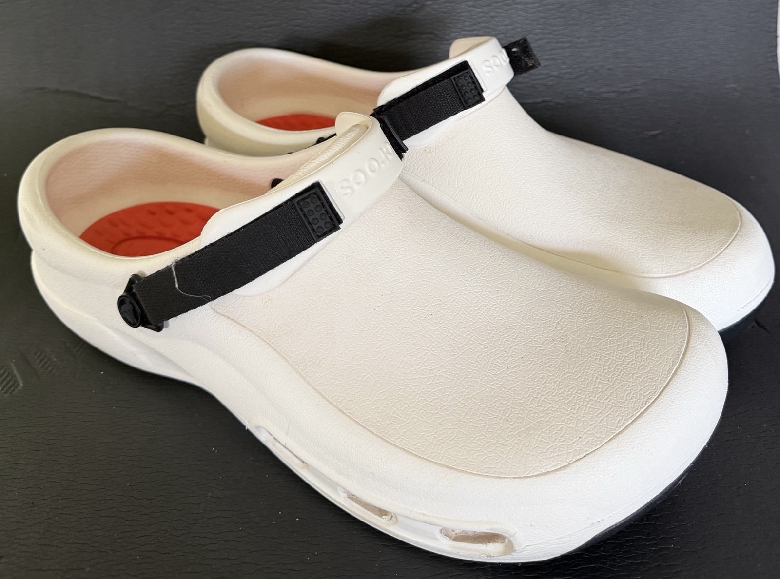 Crocs Bistro Clogs white/Black Adjustable Strap Unisex Adults US 15