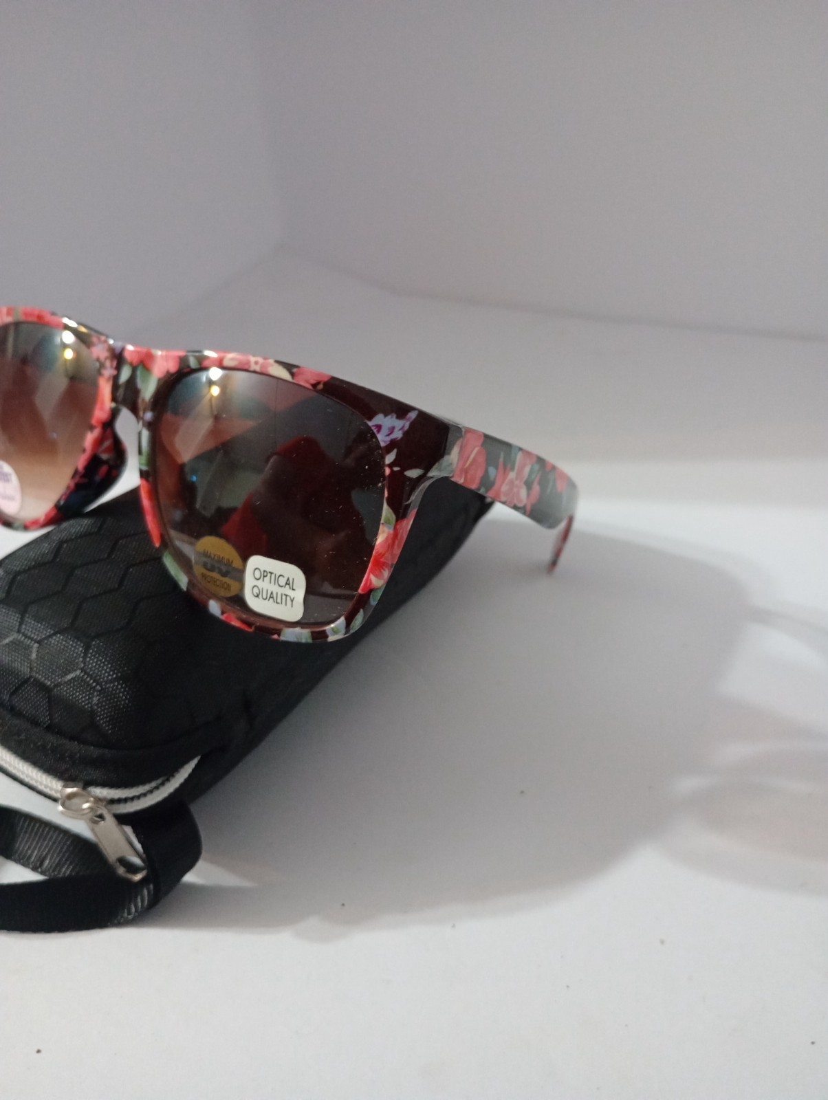 European Designer Pretty Colorful Sunglasses – High Quality , Great Design