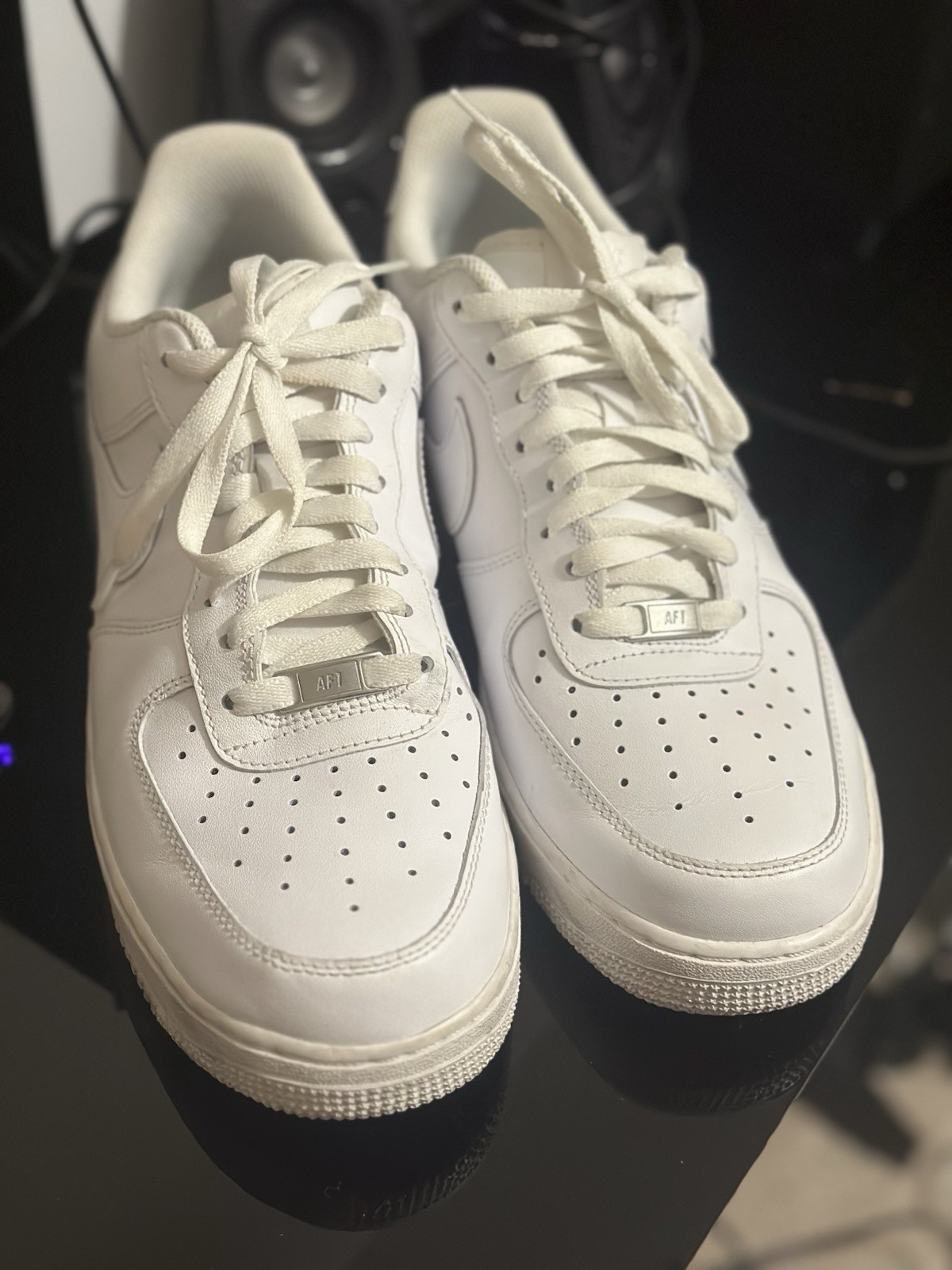 Nike Air Force 1 Men’s White Lace-Up Low Top Athletic Sneakers