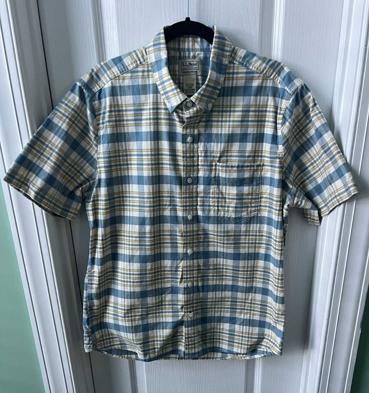 LL Bean Comfort Stretch Oxford Slightly Fitted Plaid Short Sleeve Size M