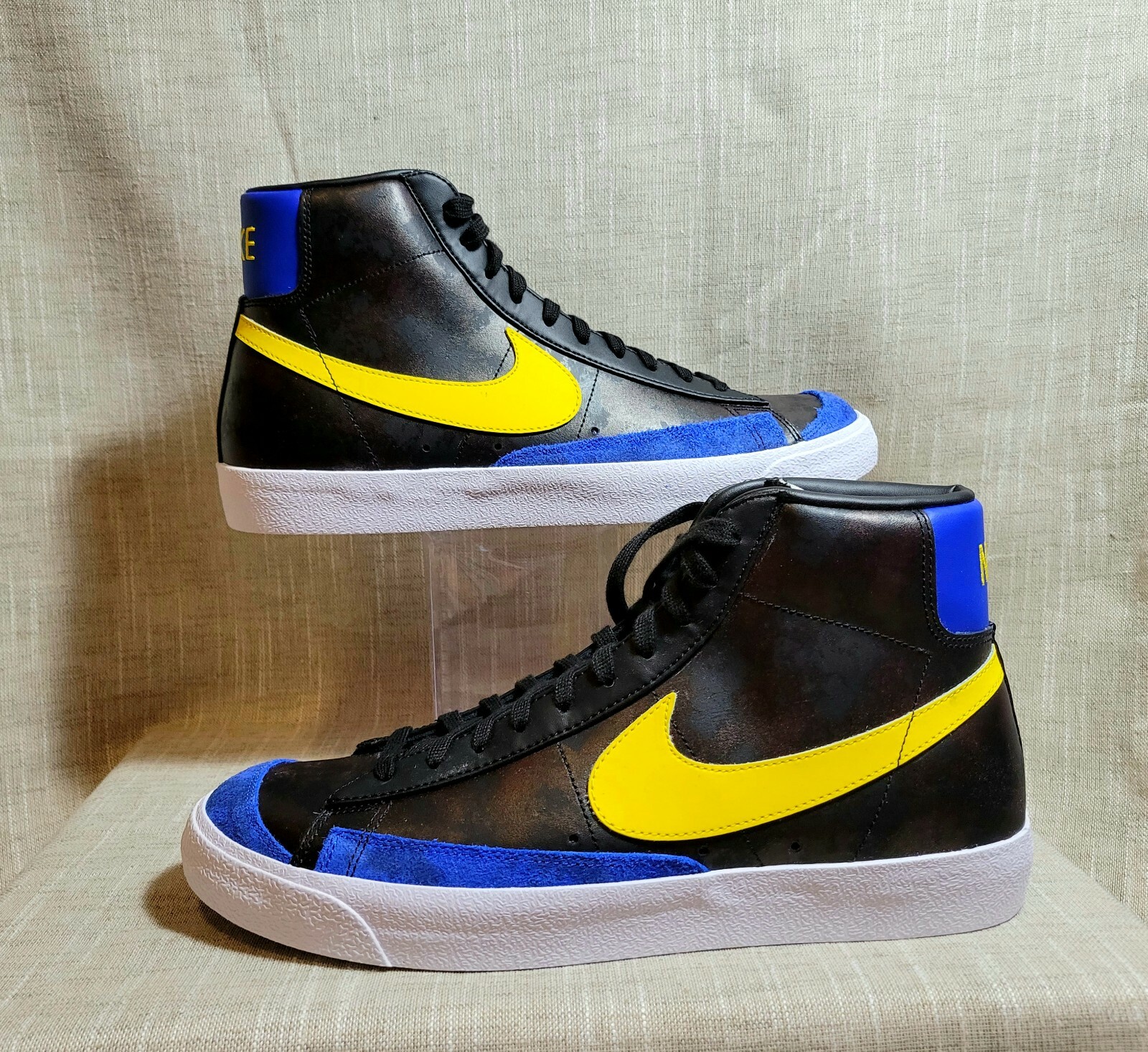 NIKE Mens Peace Love & Basketball Blazer Mid ’77 Multi Black Blue Yellow Size 12