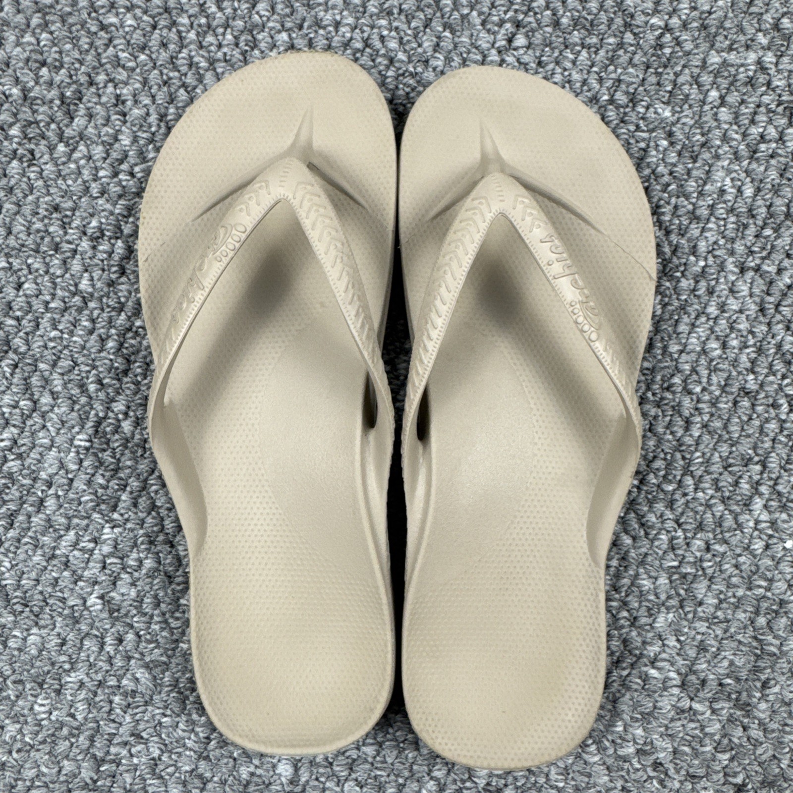 Archies Flip Flops Women 10 Taupe Flip Flop Sandals Orthotic Comfort Barely Worn