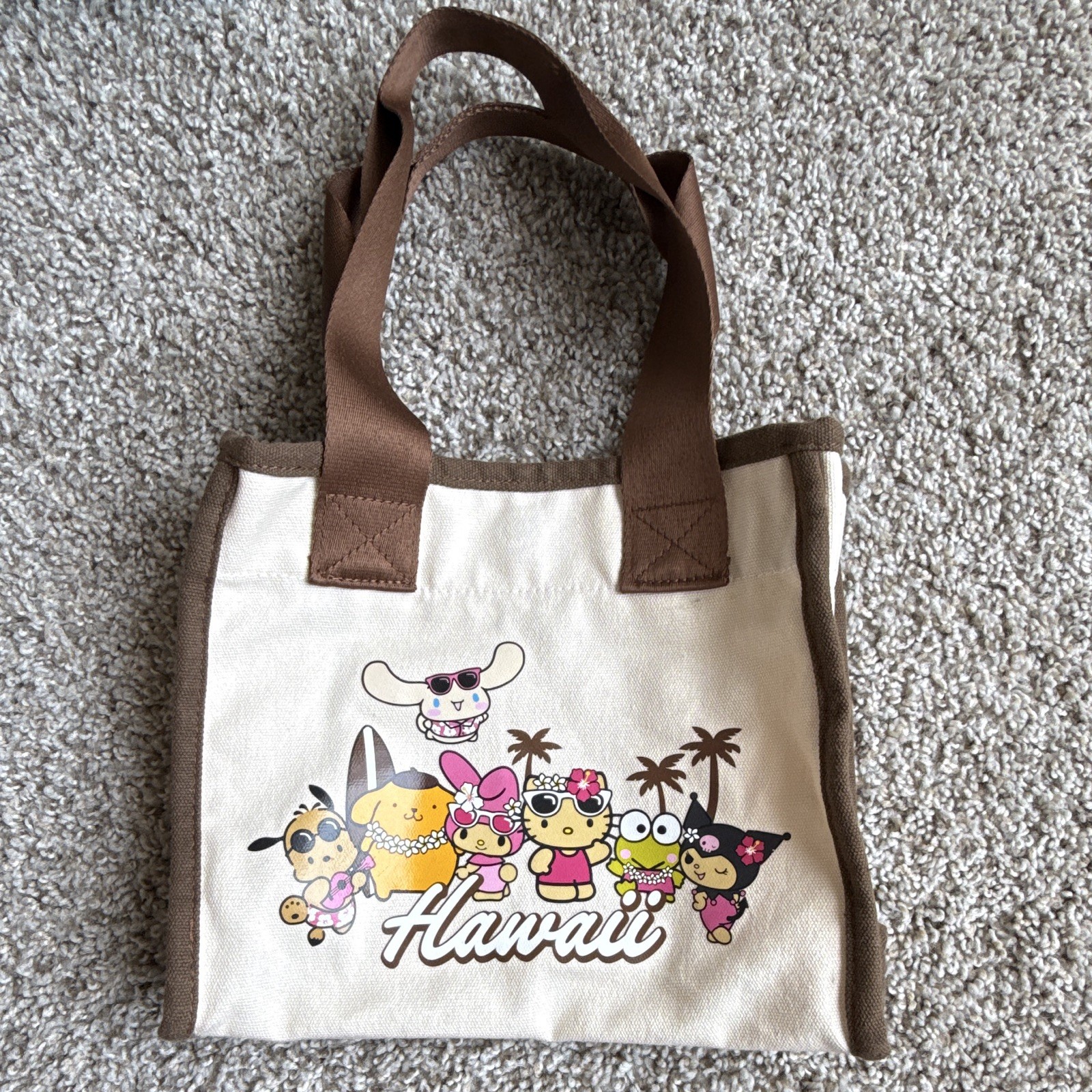Sanrio Hello Kitty & Friends Hawaii Tote Bag Snap Closure Inner Pockets Beige