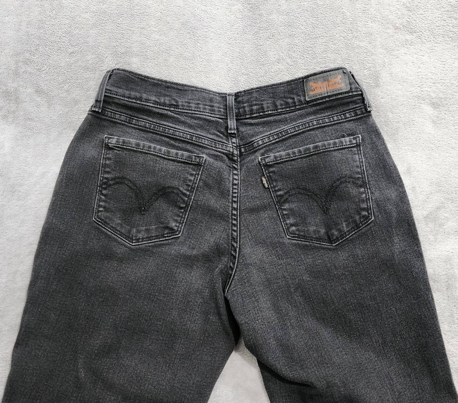 Levis 505 Jeans Womens Size 4 Straight Leg Fit 27×30 Black Denim Stretch Pants