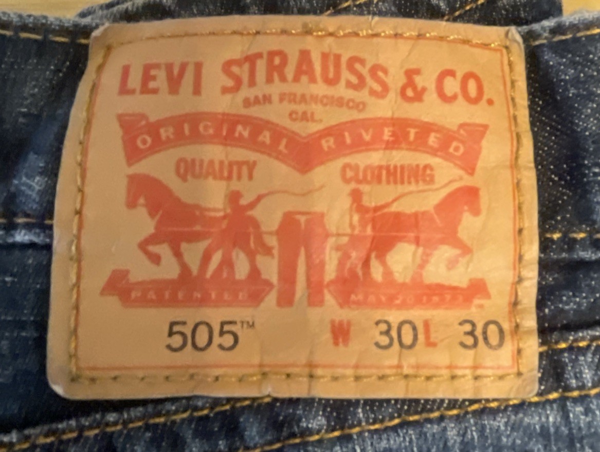 Levi Strauss & Co Men’s 505 series size 30×30