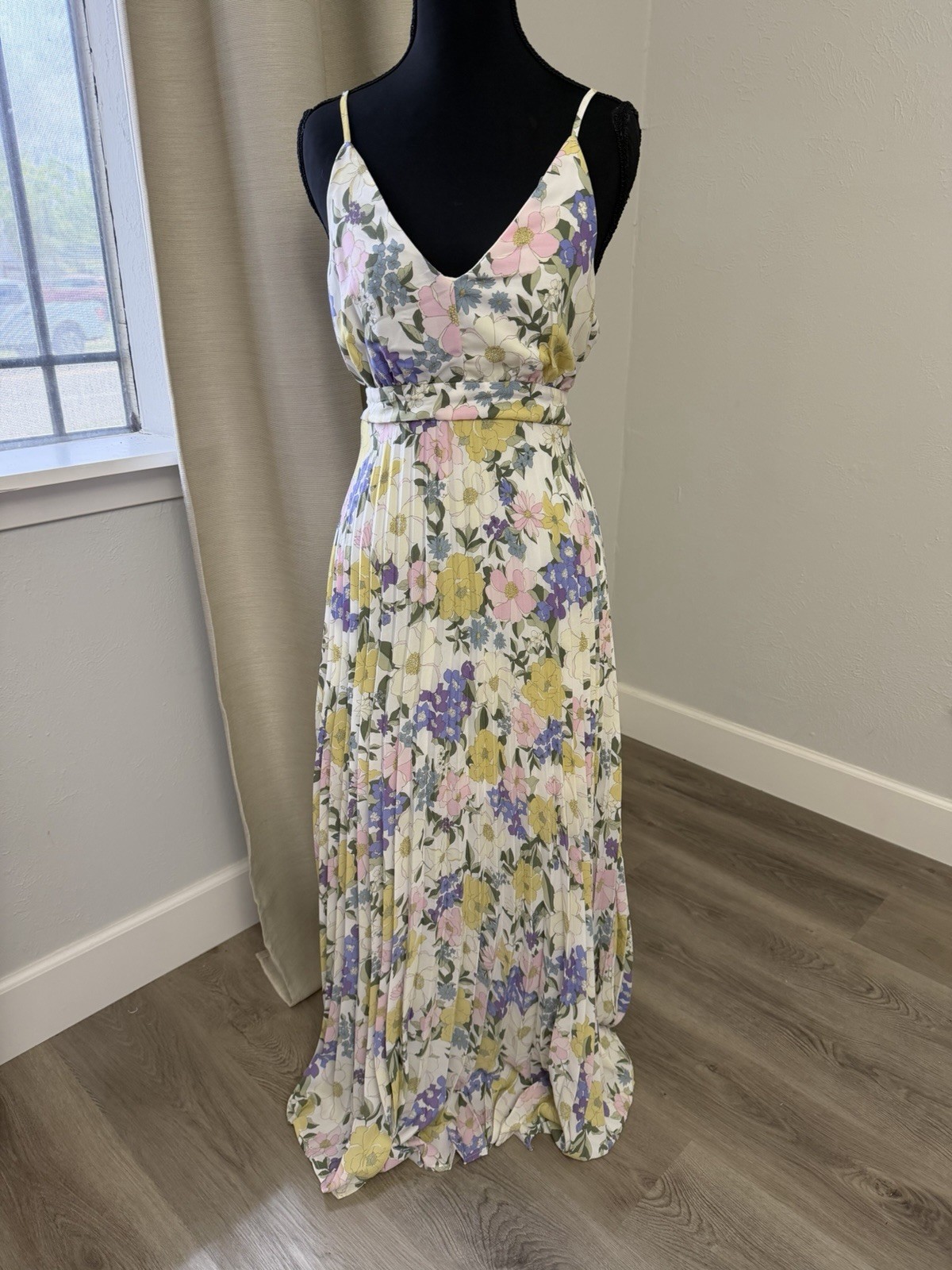Jessica Simpson Multicolor Floral Pleated Maxi Dress V-Neck Spaghetti Strap L