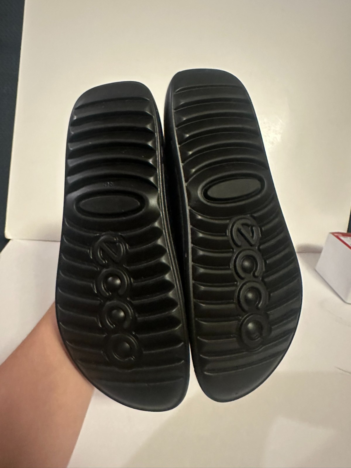 New Ecco Men’s Black 2nd Cozmo Slippers Size 8-8.5 US 500914