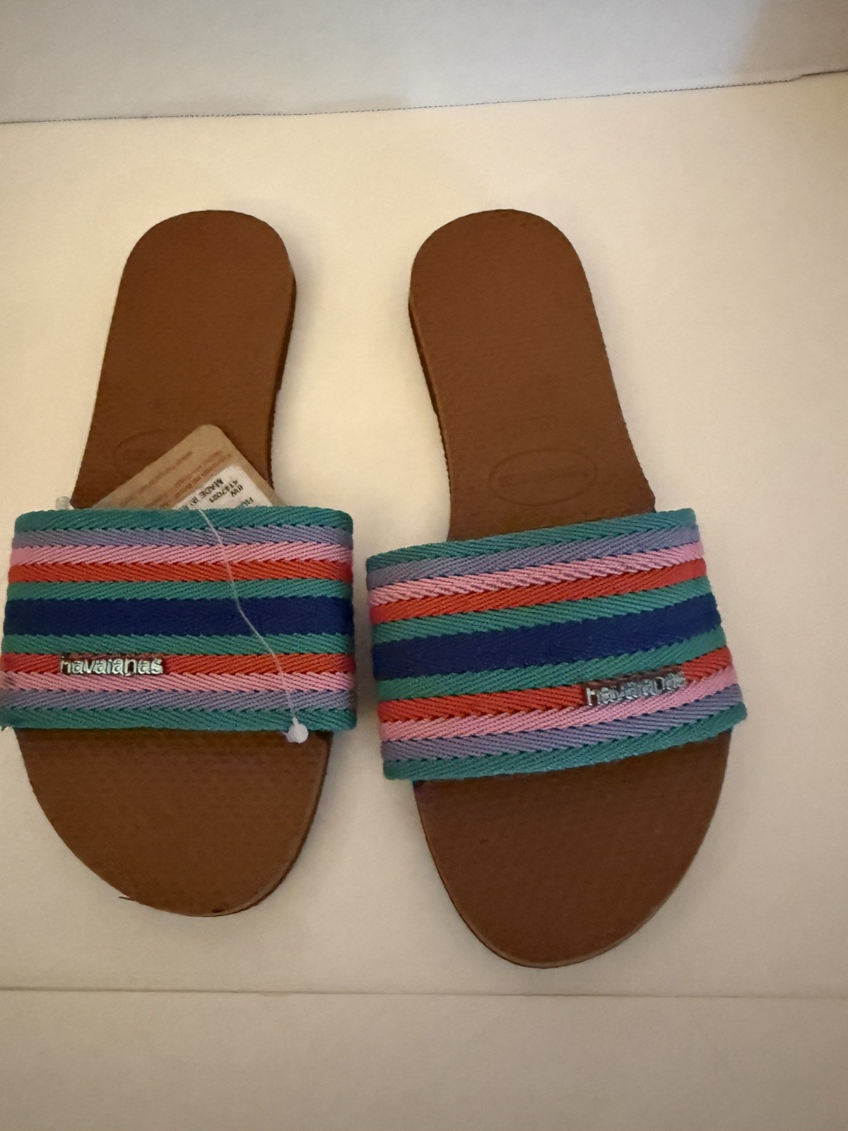 Havaianas You Malta Mix Colorful Stripes Slide sandals size 6/7 NWT