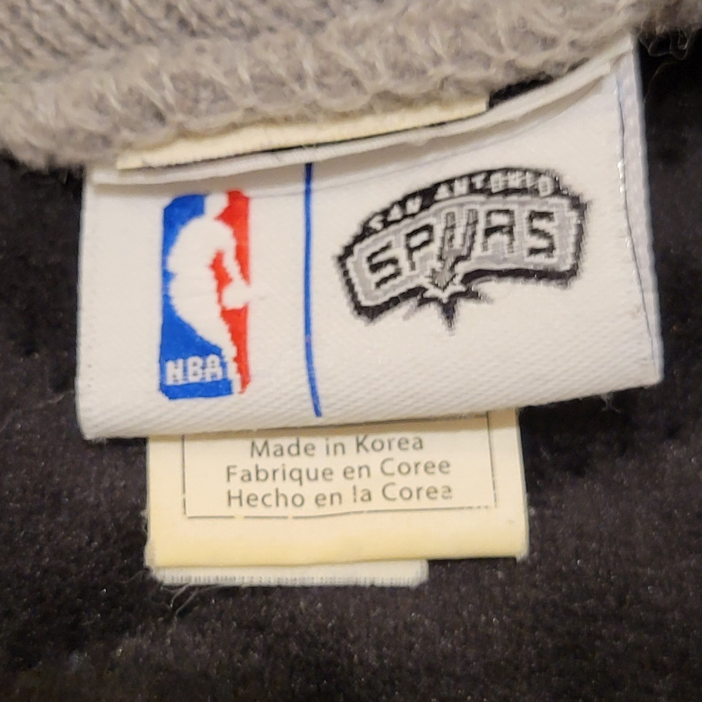 NBA San Antonio Spurs Beanie Hat Grey Cuffed Knit Embroidered Logo Basketball