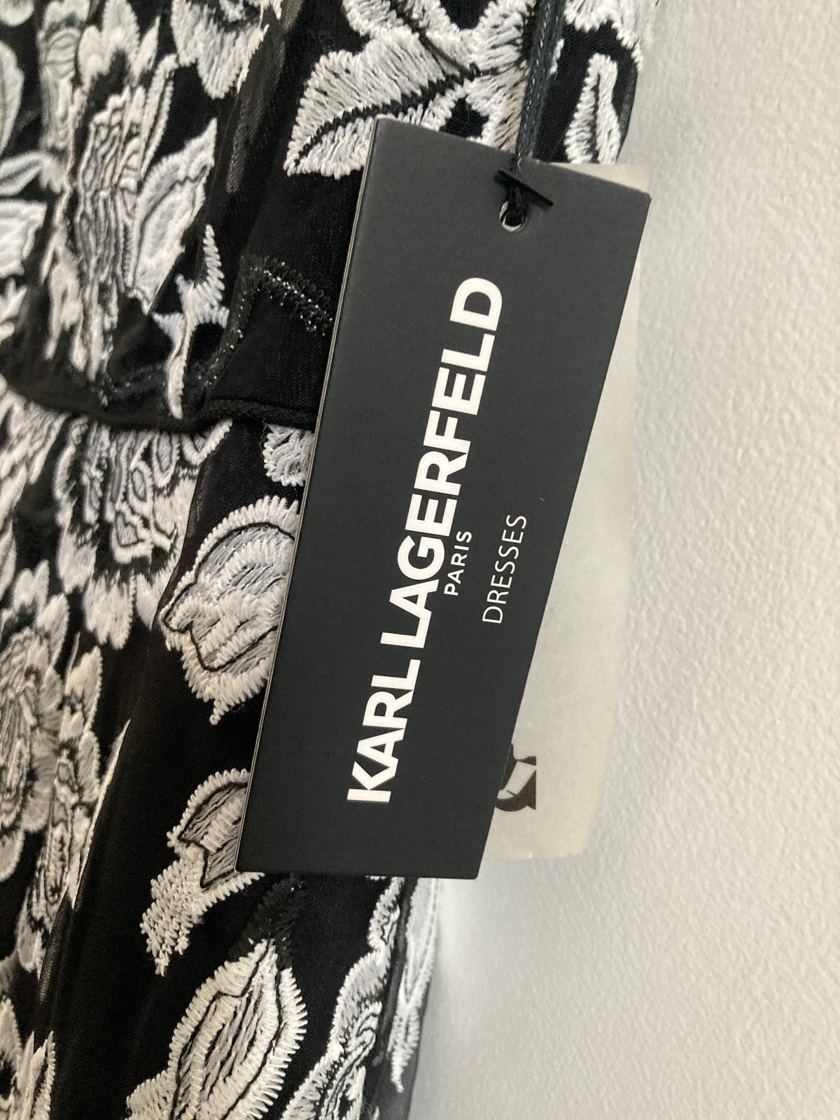 KARL LAGERFELD PARIS Rose Black & White Jacquard Gown Maxi Dress, Sz 10 NWT