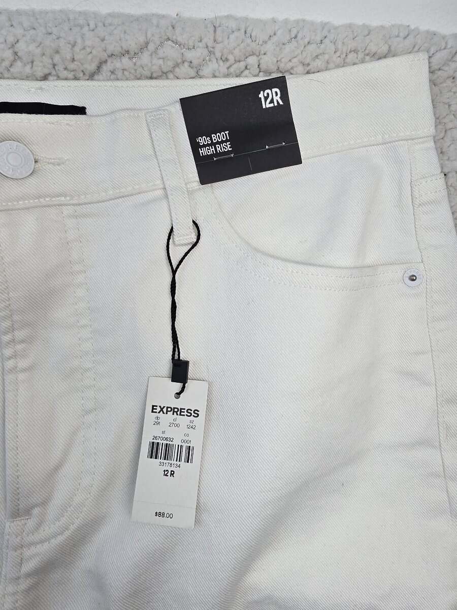 EXPRESS Jeans Size 12 Reg Women’s White ’90s Boot High Rise Jeans