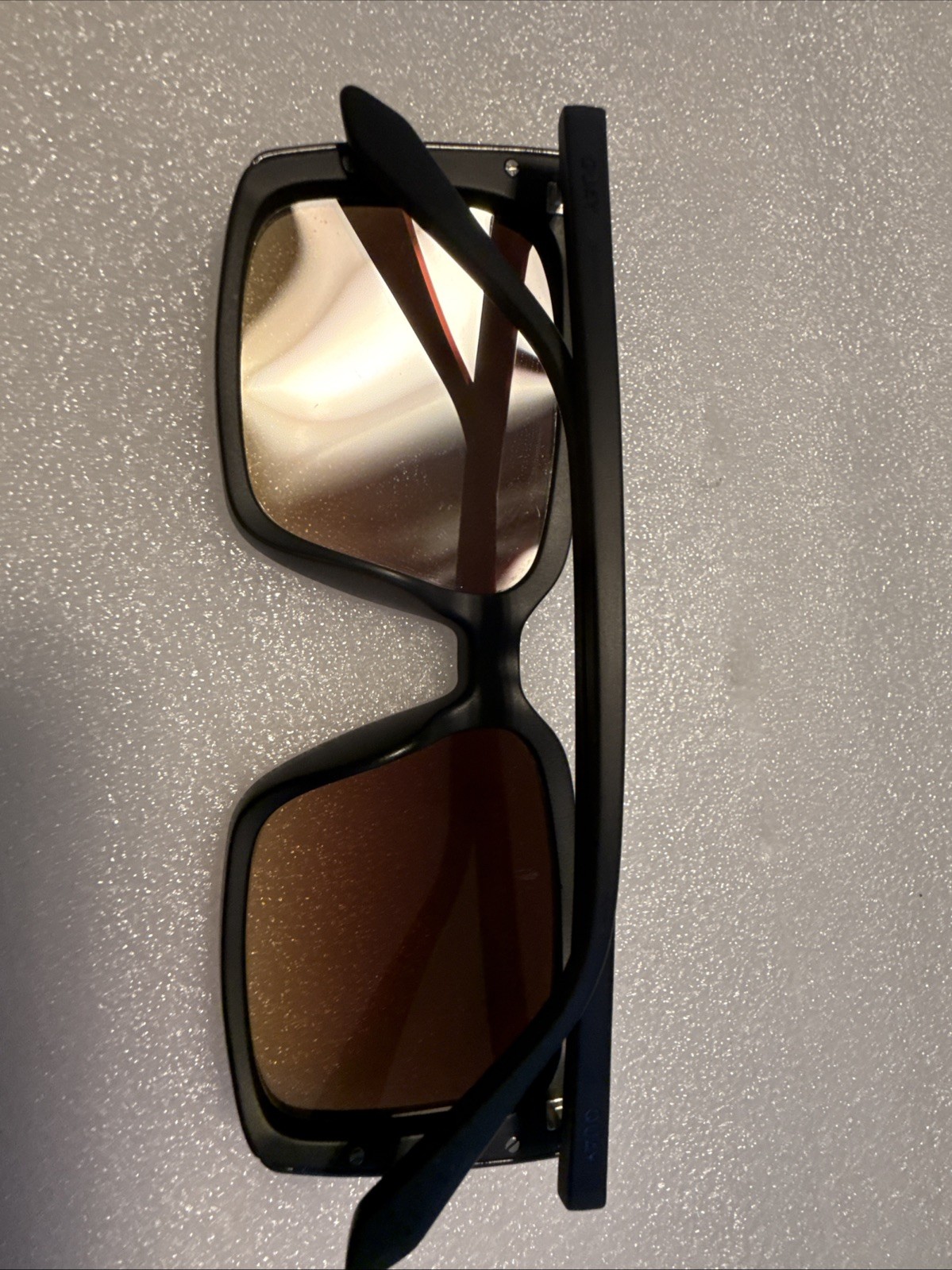 QUAY Womens Front-Cover 1212 Matte & Polished Black/Brown Yellow Polarized