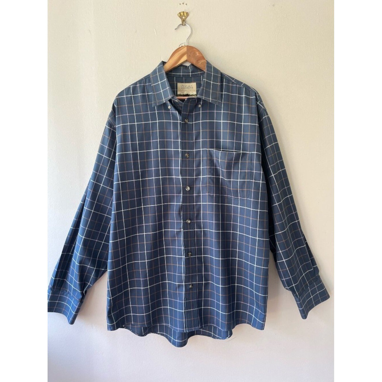 Cabelas Outfitter Shirt Mens L Reg Blue Plaid Nanotex Fabric Button Down