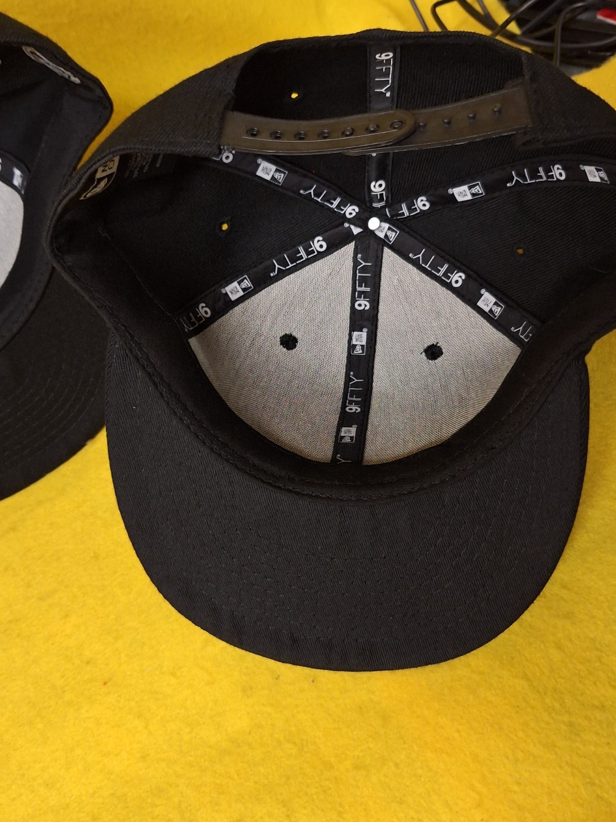 NHL Chicago Blackhawks Ice Hockey Team Black White Snapback Baseball Cap New