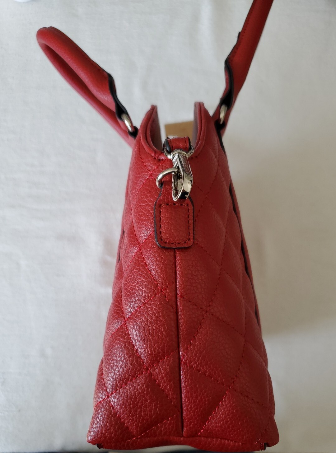 STEVE MADDEN BJULES HANDBAG RED QUILTED with Crossbody Strap Silver Accents NWT