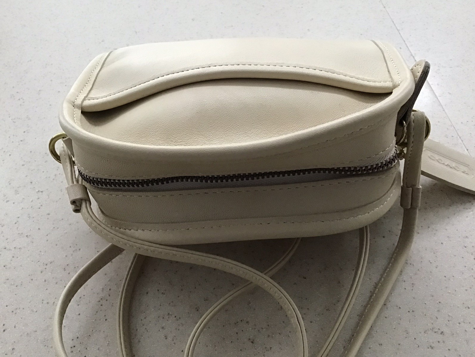 Rare VTG Coach 9017 Cream Leather Abbie Crossbody Shoulder Bag