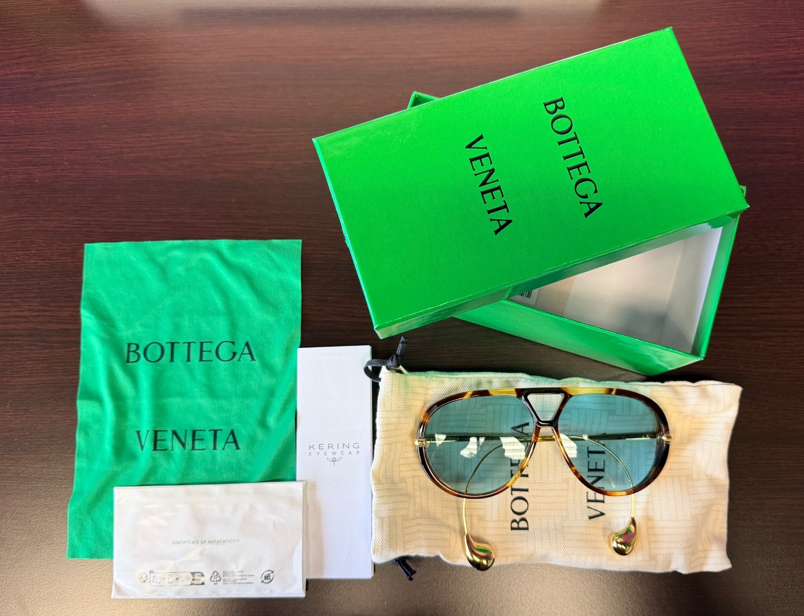 Bottega Veneta Aviator Tortoise Shell Sunglasses Tortoises/Blue Retails for $760