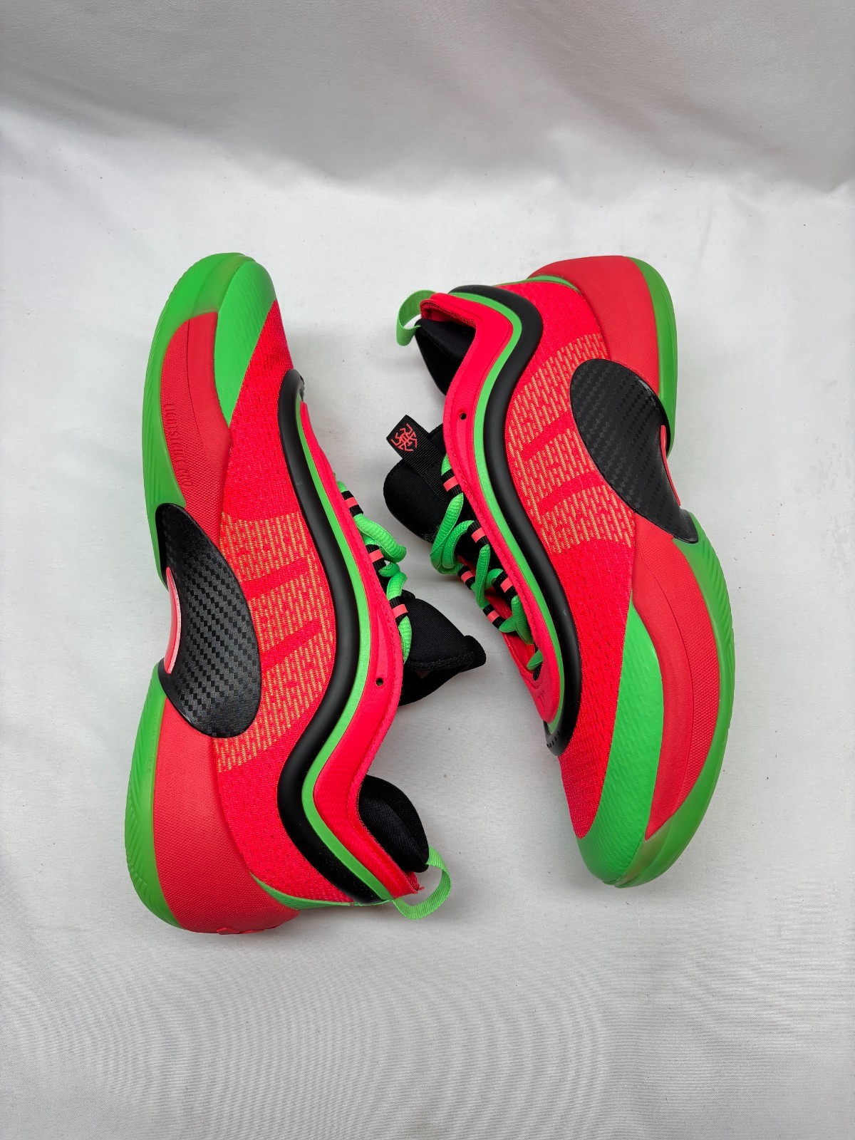 Adidas D.O.N. Issue #6 Big Apple Basketball Shoes Men Size 10 #JI1547