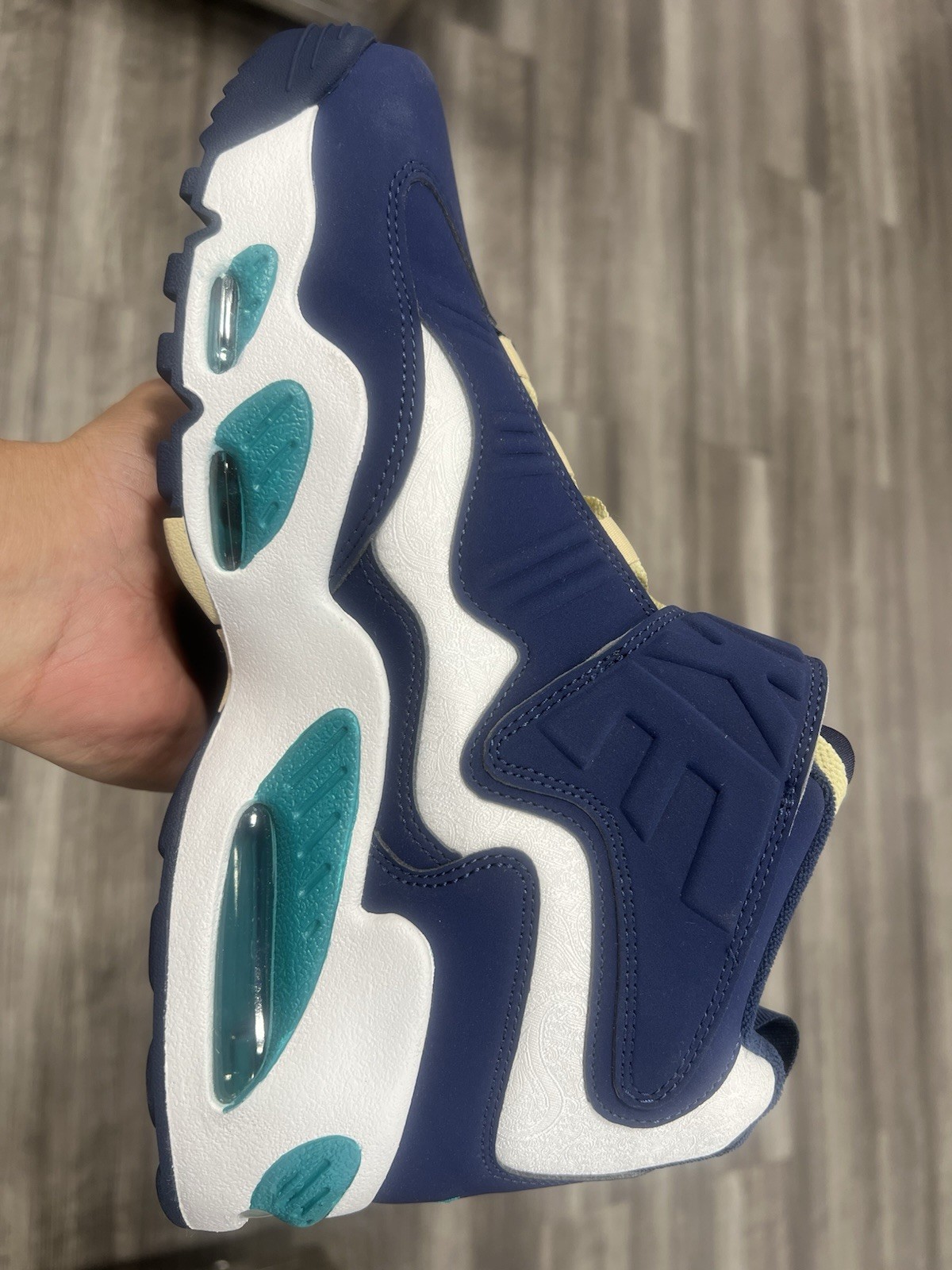 IV6299*410 Mens Nike Air Griffey Max 1 HBCU Swingman Classic